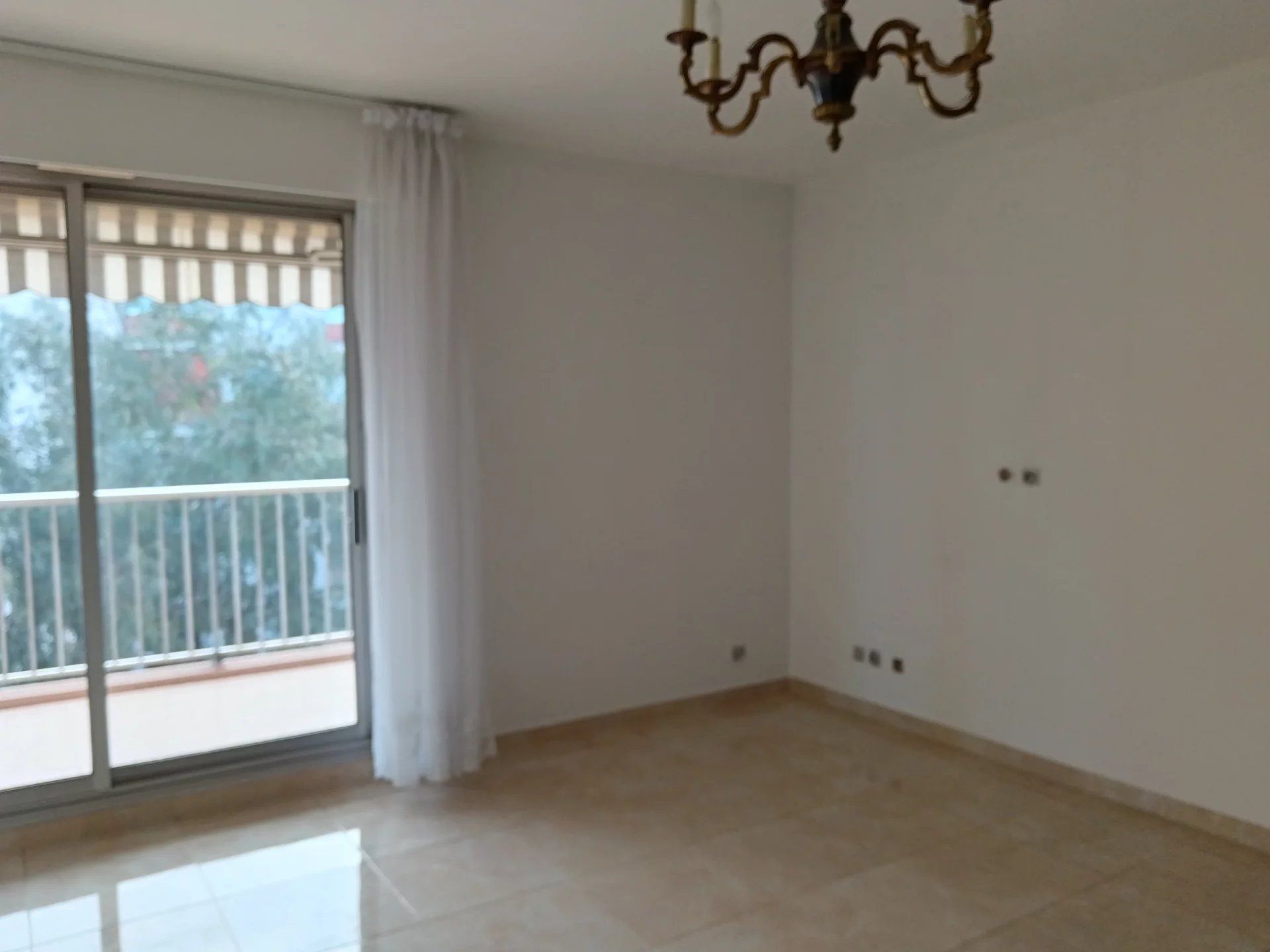 Kondominium dalam Cagnes-sur-Mer, Provence-Alpes-Côte d'Azur 12841373