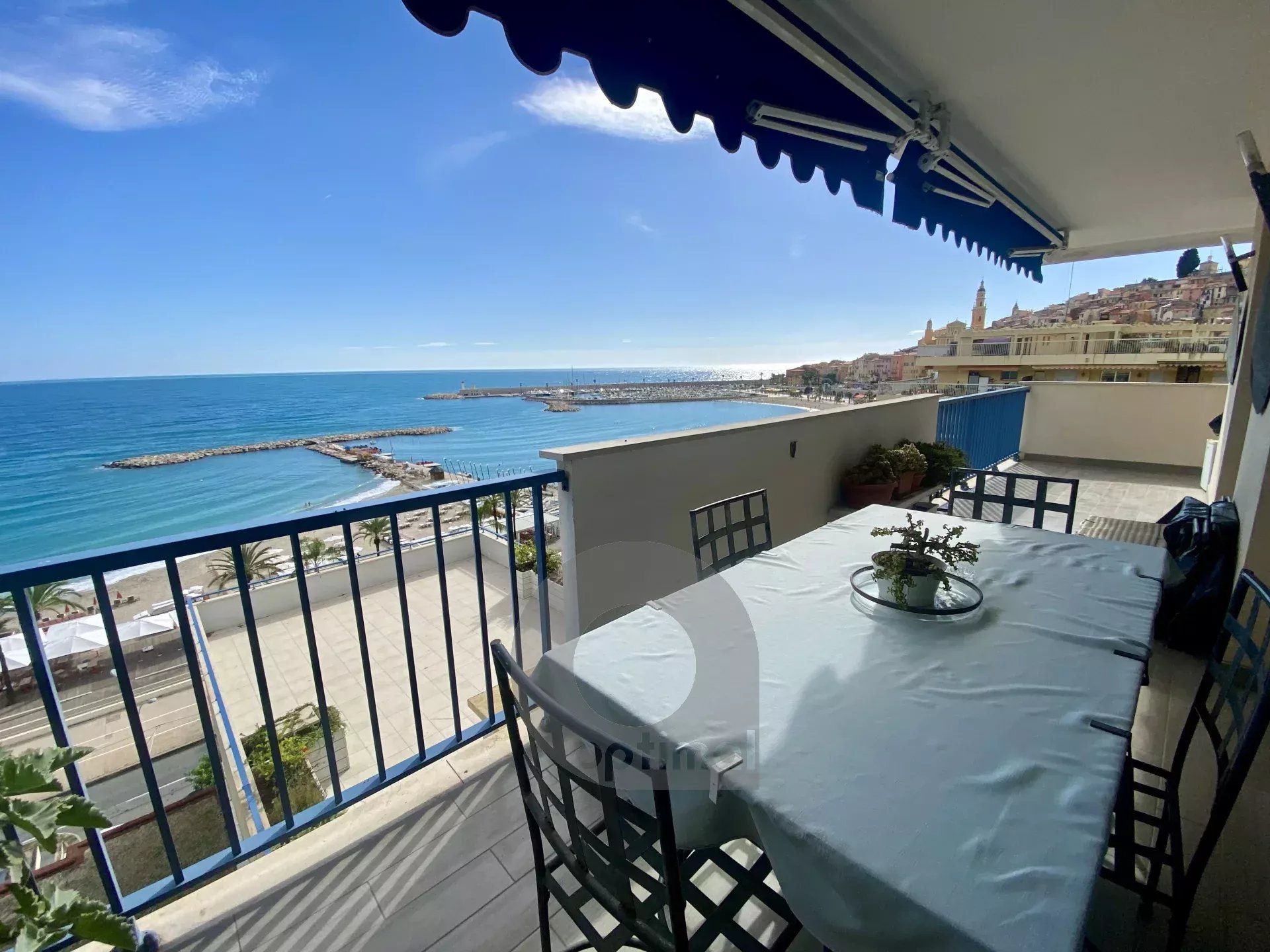 Condominium in Menton, Alpes-Maritimes 12841391