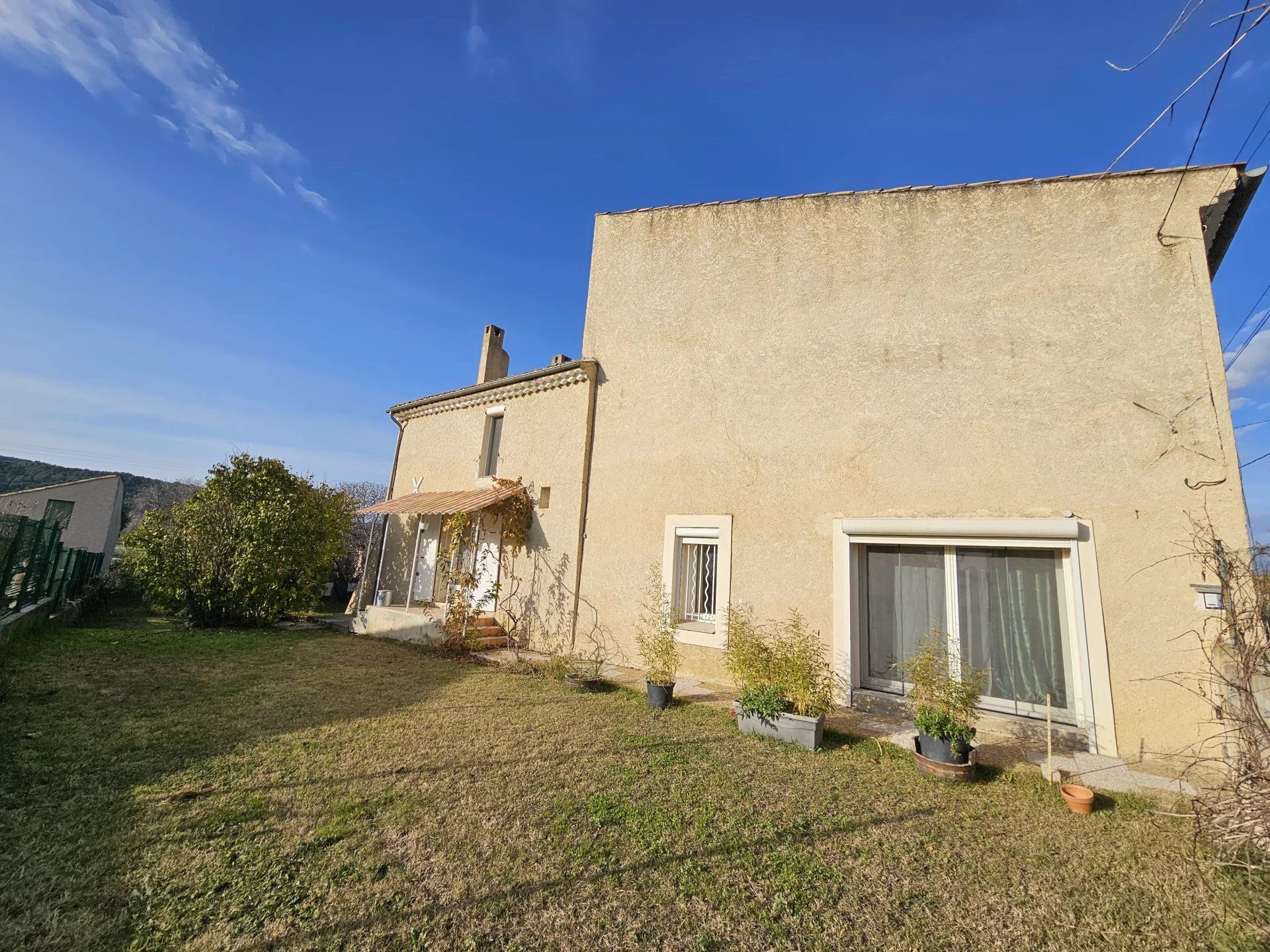 House in Oraison, Alpes-de-Haute-Provence 12841395