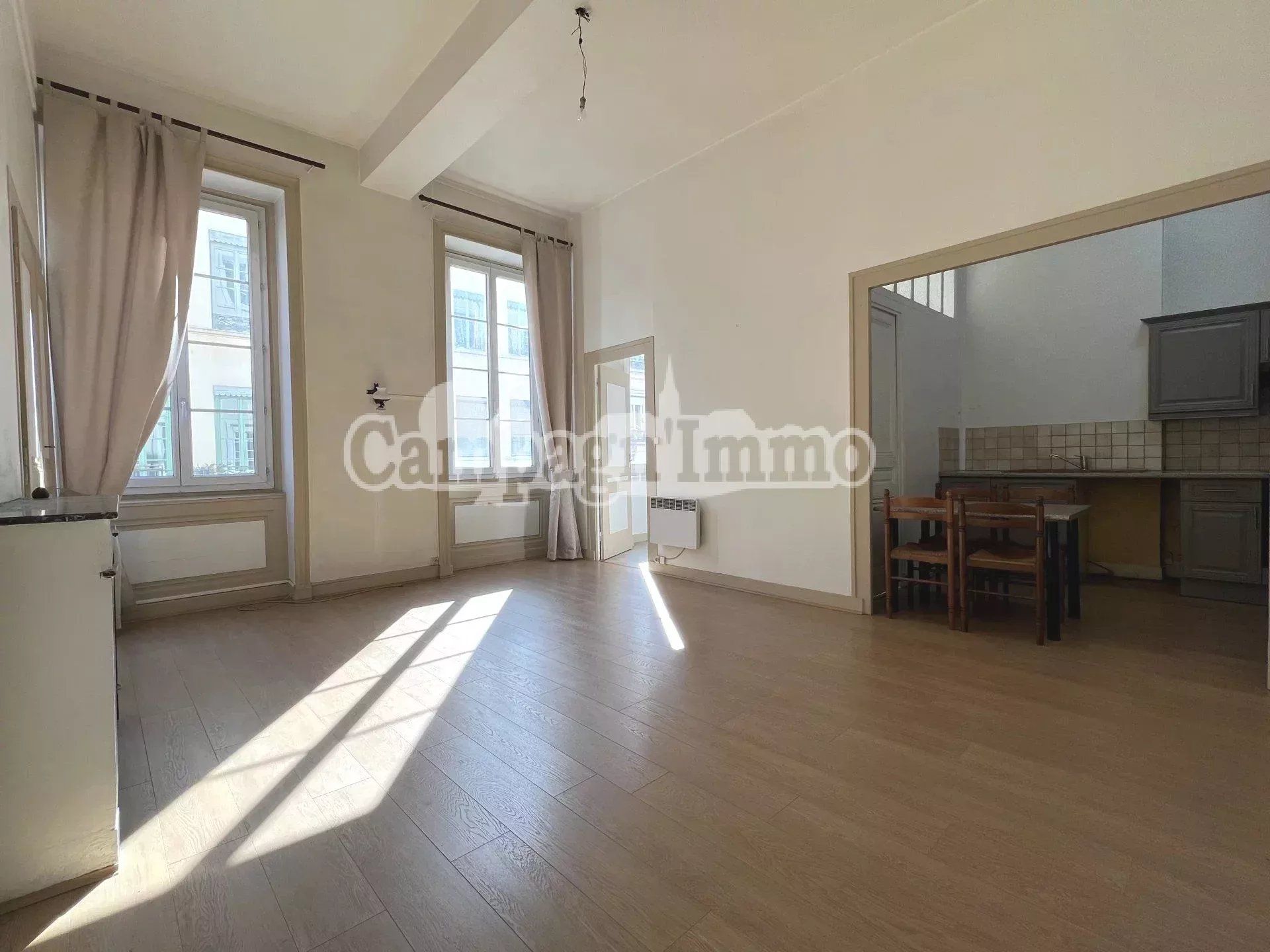 Condominio en Lyon, Auvergne-Rhone-Alpes 12841409