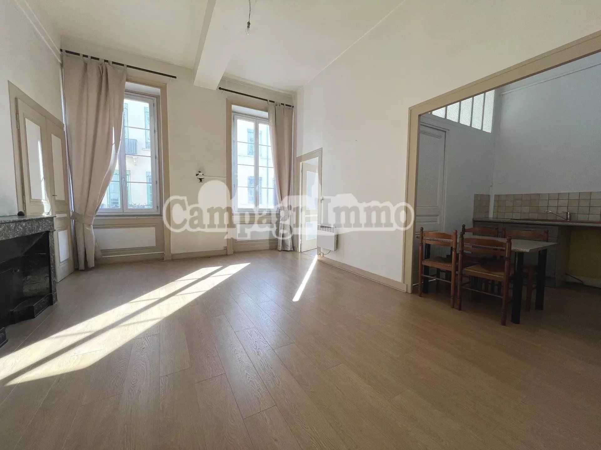 Condominio en Lyon, Auvergne-Rhone-Alpes 12841409