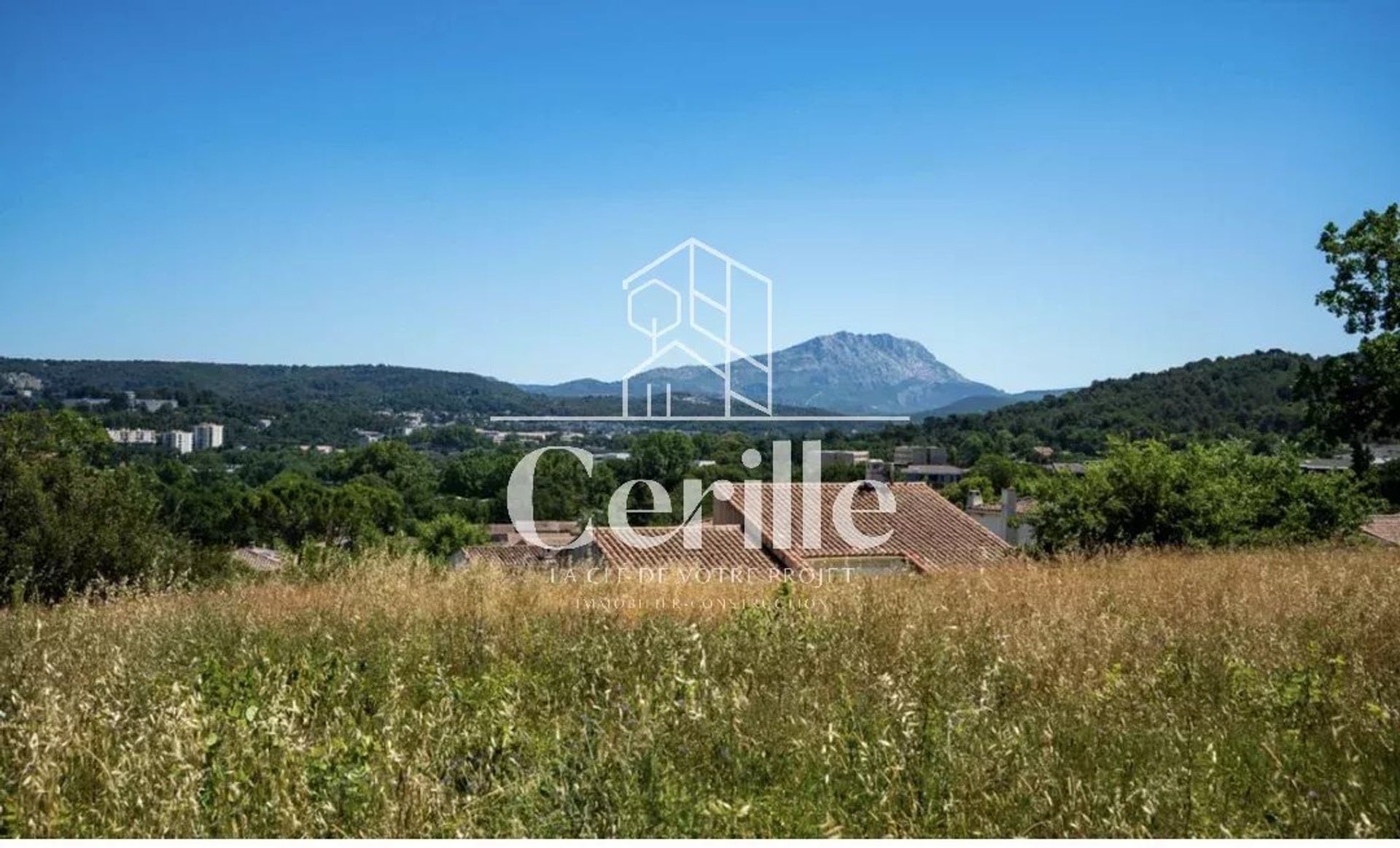 Tierra en Aix en Provence, Provenza-Alpes-Costa Azul 12841438