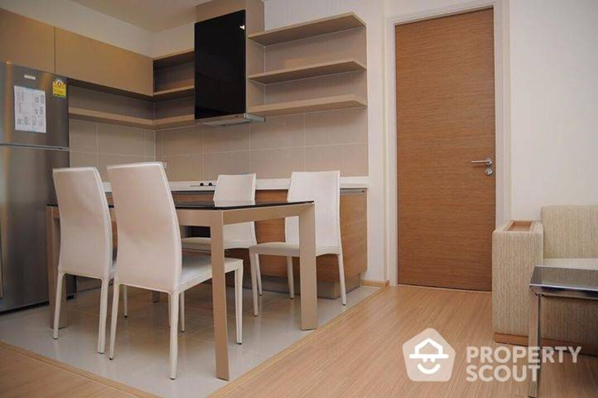 Condominium in Phra Khanong, Krung Thep Maha Nakhon 12841683