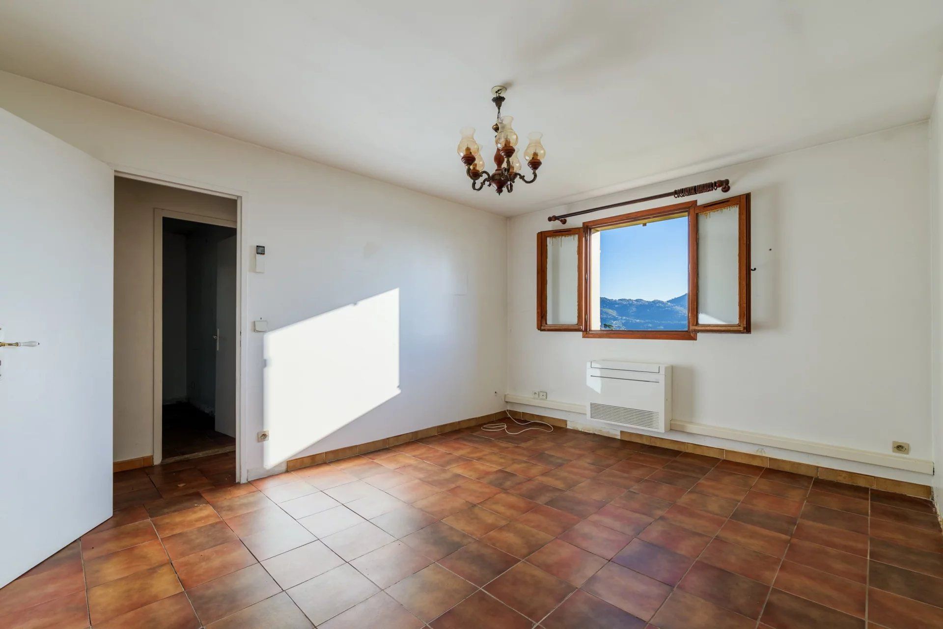 Huis in Carros, Alpes-Maritimes 12841740