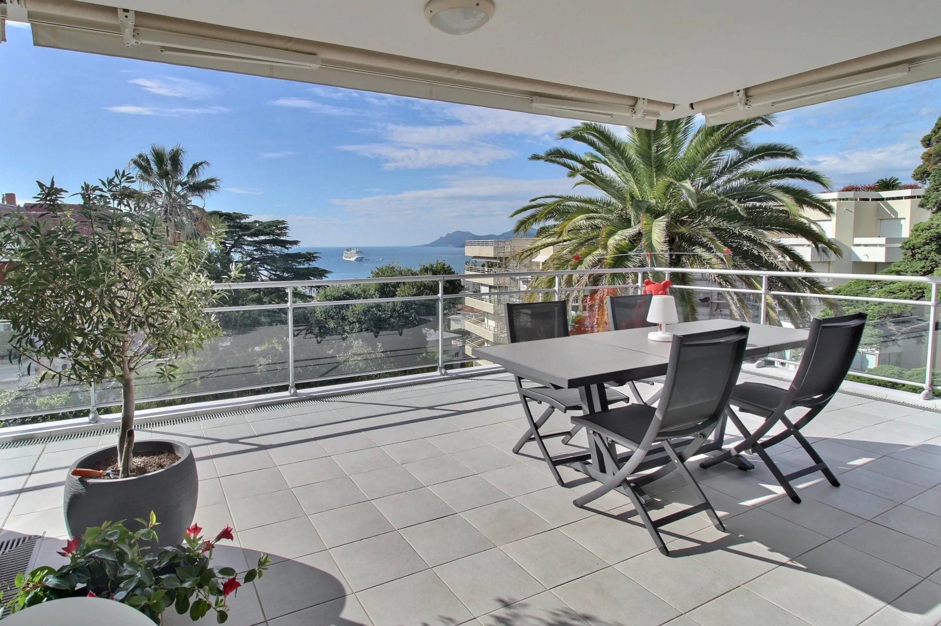 Residencial en Cannes, Alpes-Maritimes 12842003