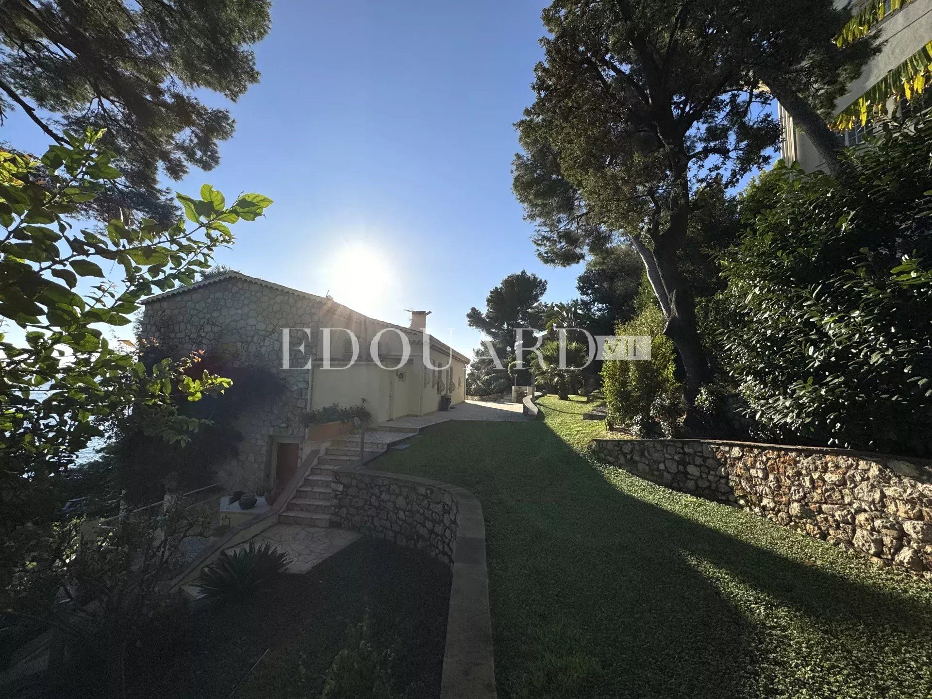 بيت في Roquebrune-Cap-Martin, Alpes-Maritimes 12842008