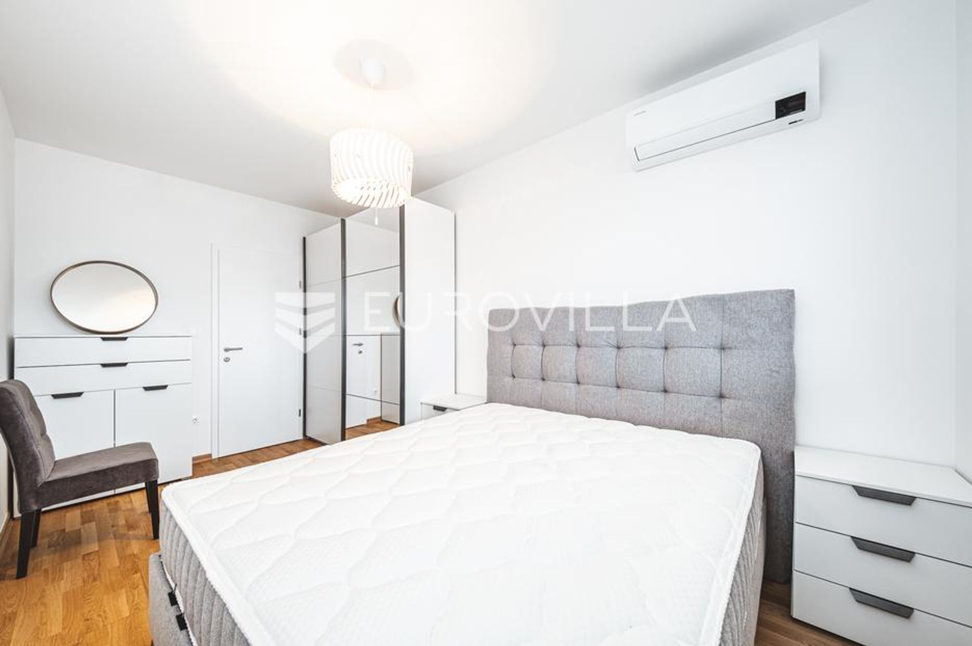 Condominio en Zagreb, Zagreb, Graduado 12842073