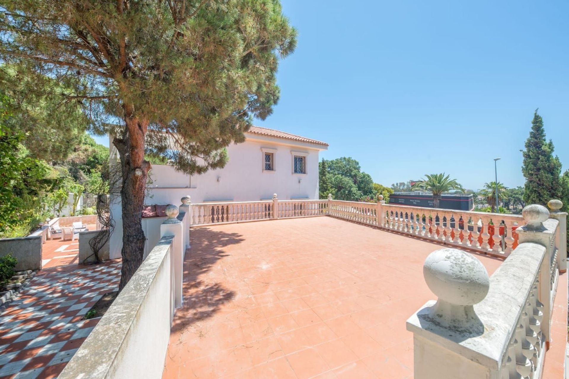 rumah dalam Marbella, Andalucía 12842350