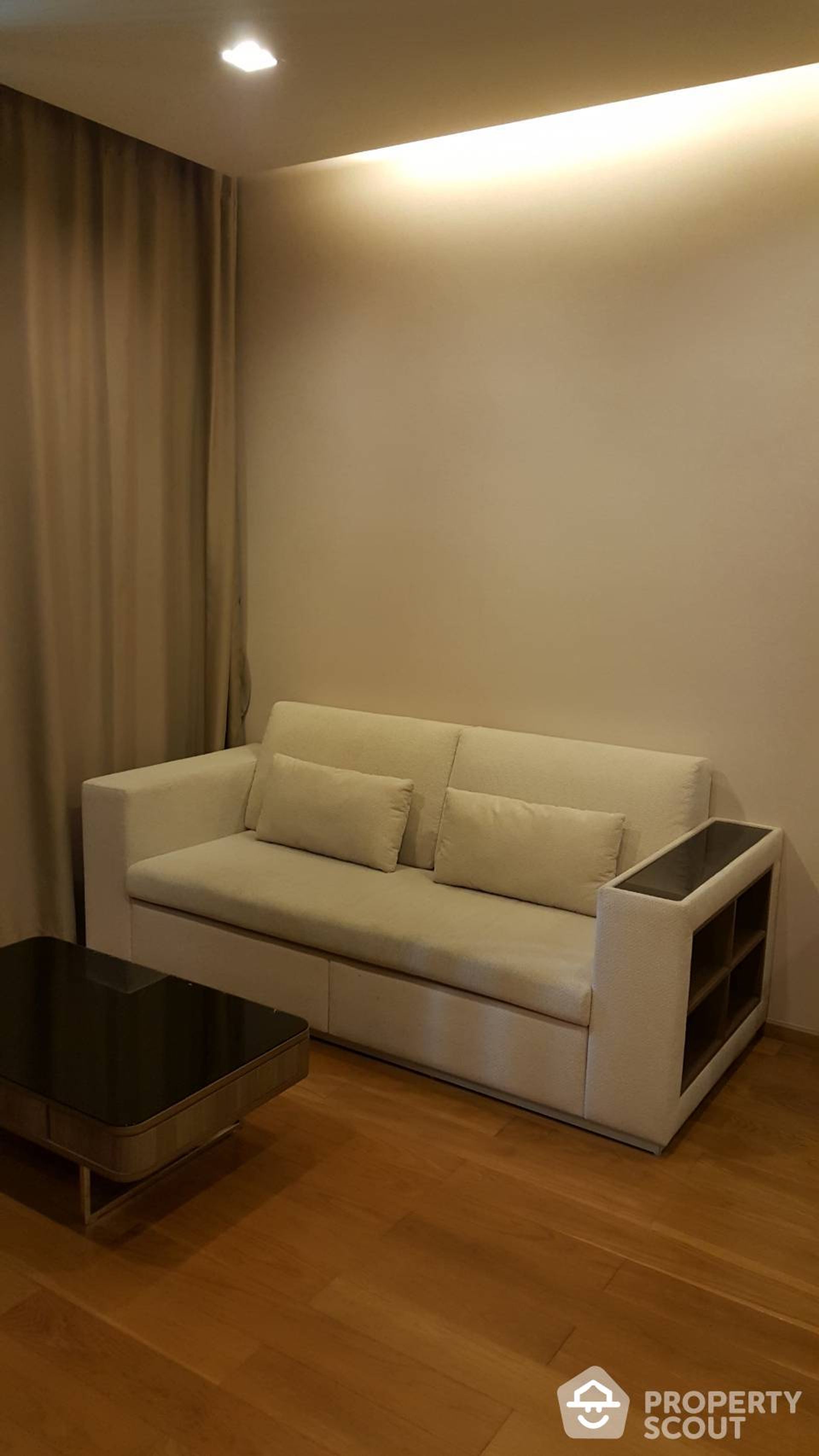 Condominium dans Bang Rak, Krung Thep Maha Nakhon 12842531