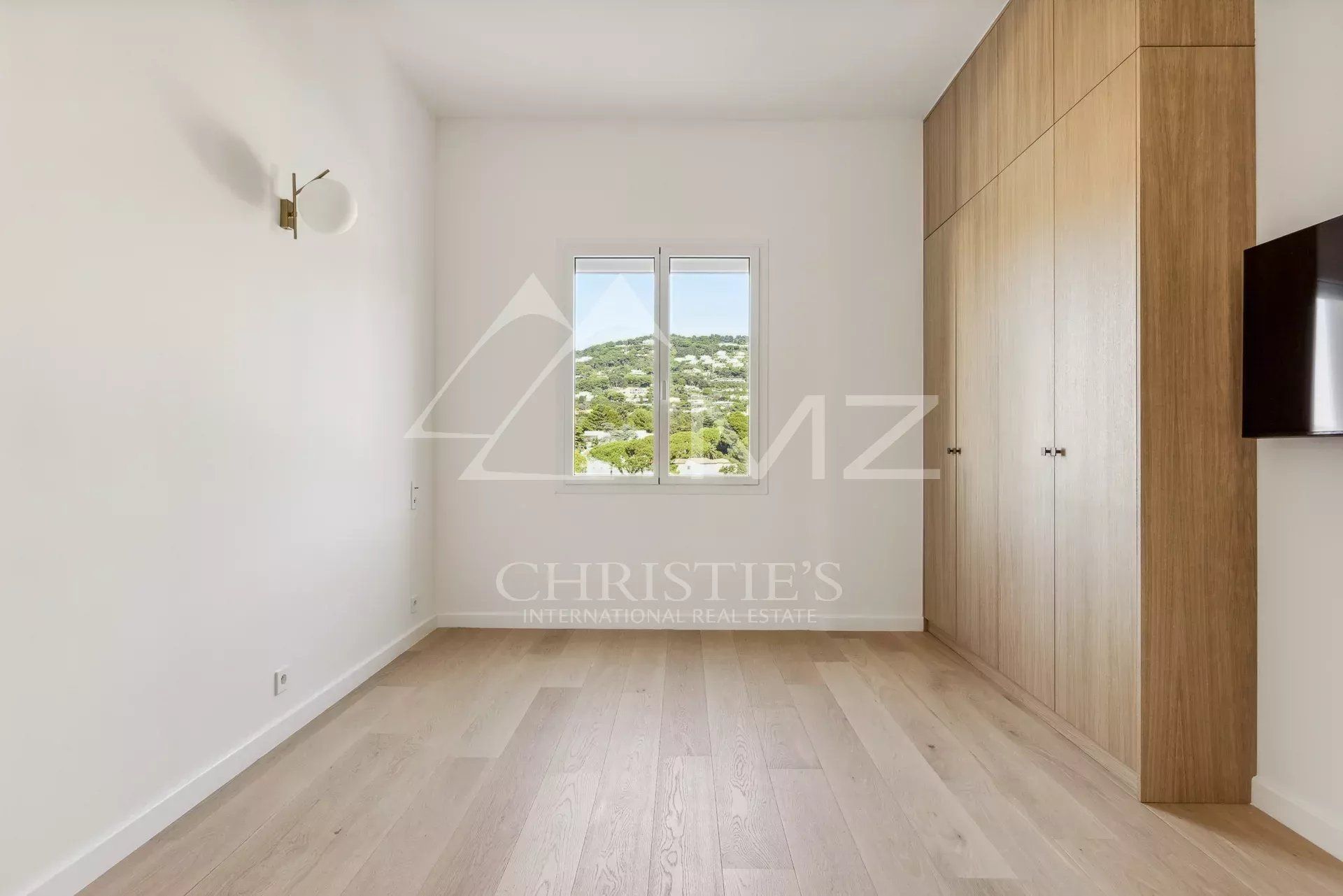 Residential in Cannes, Alpes-Maritimes 12842578