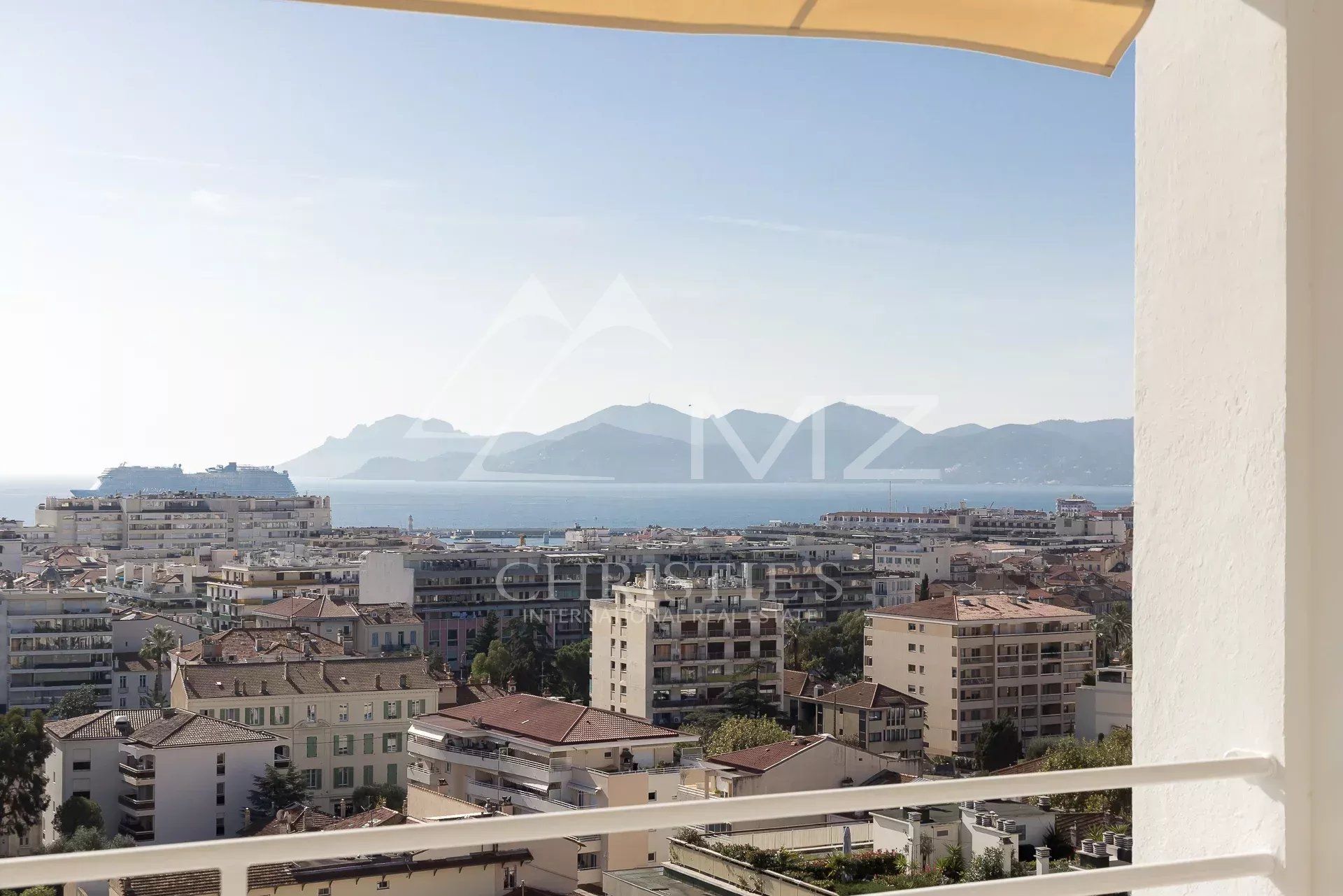 Квартира в Cannes, Alpes-Maritimes 12842578