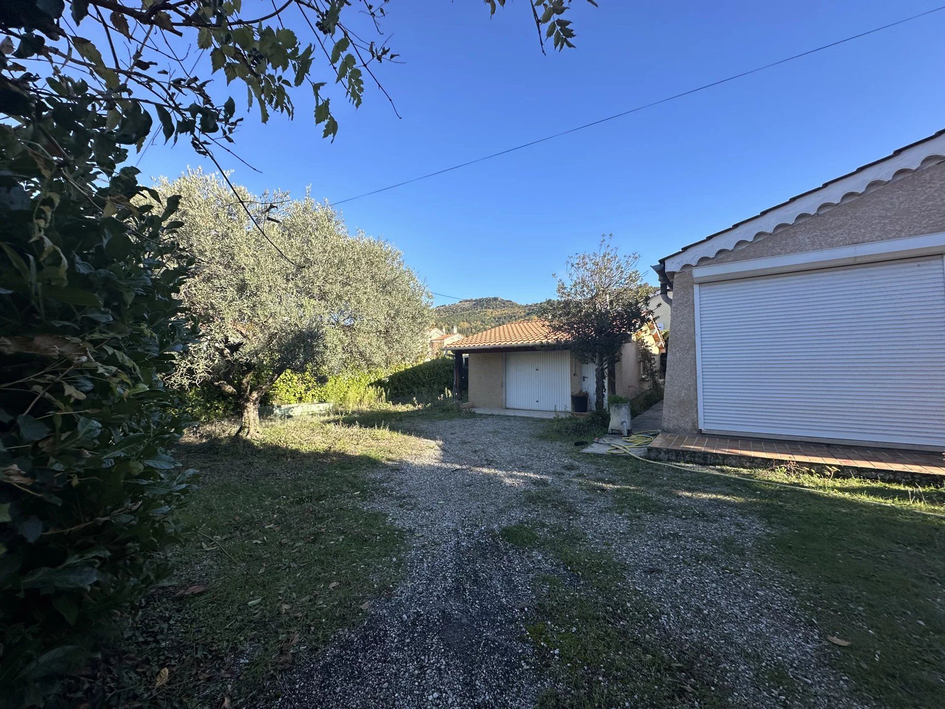 casa en Volonne, Alpes-de-Haute-Provence 12842602