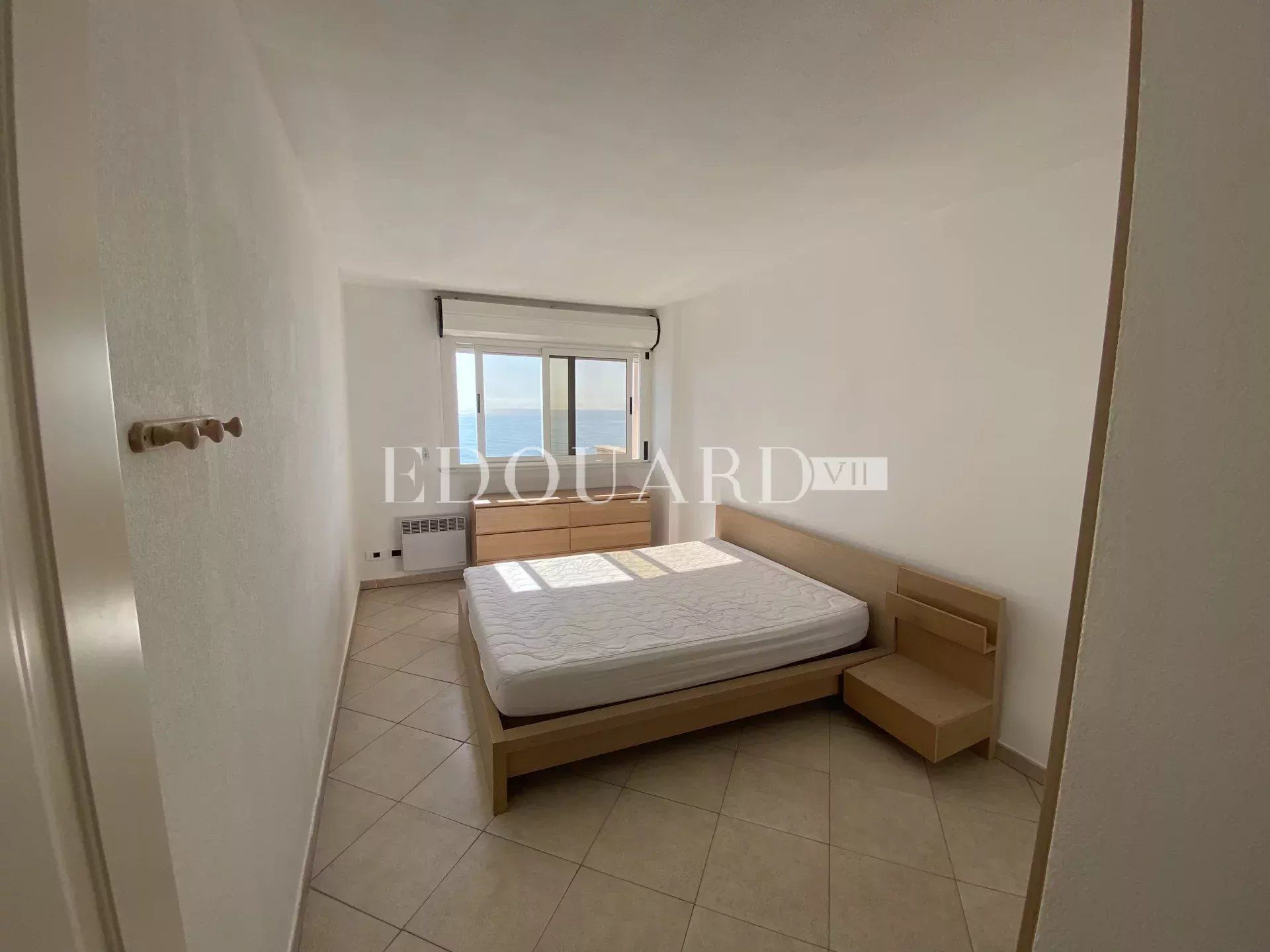 Квартира в Roquebrune-Cap-Martin, Alpes-Maritimes 12842609