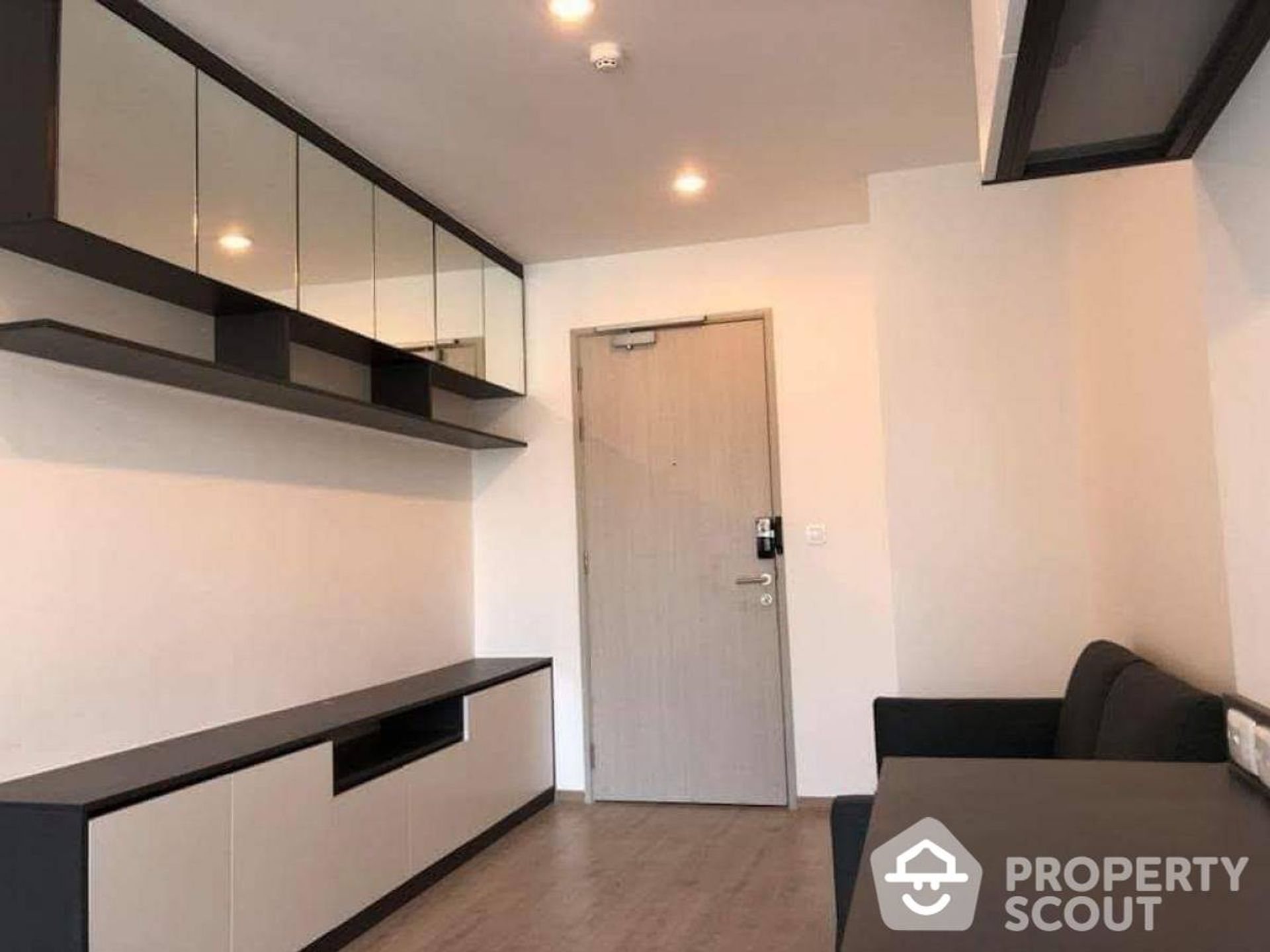 Condominium dans Bang Rak, Krung Thep Maha Nakhon 12843163