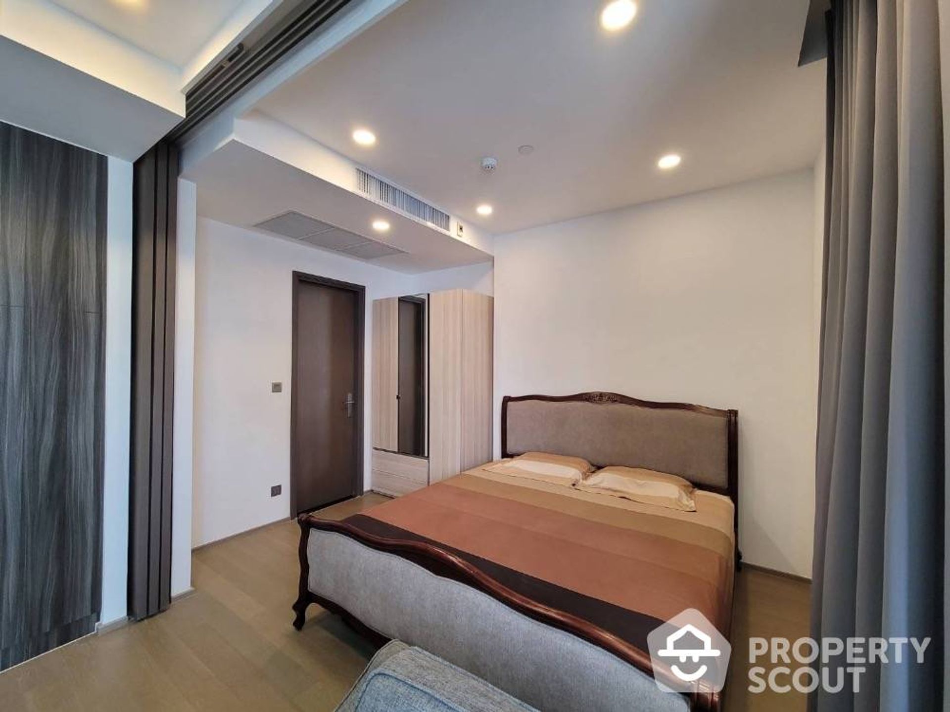 Condominium dans Bang Rak, Krung Thep Maha Nakhon 12843165