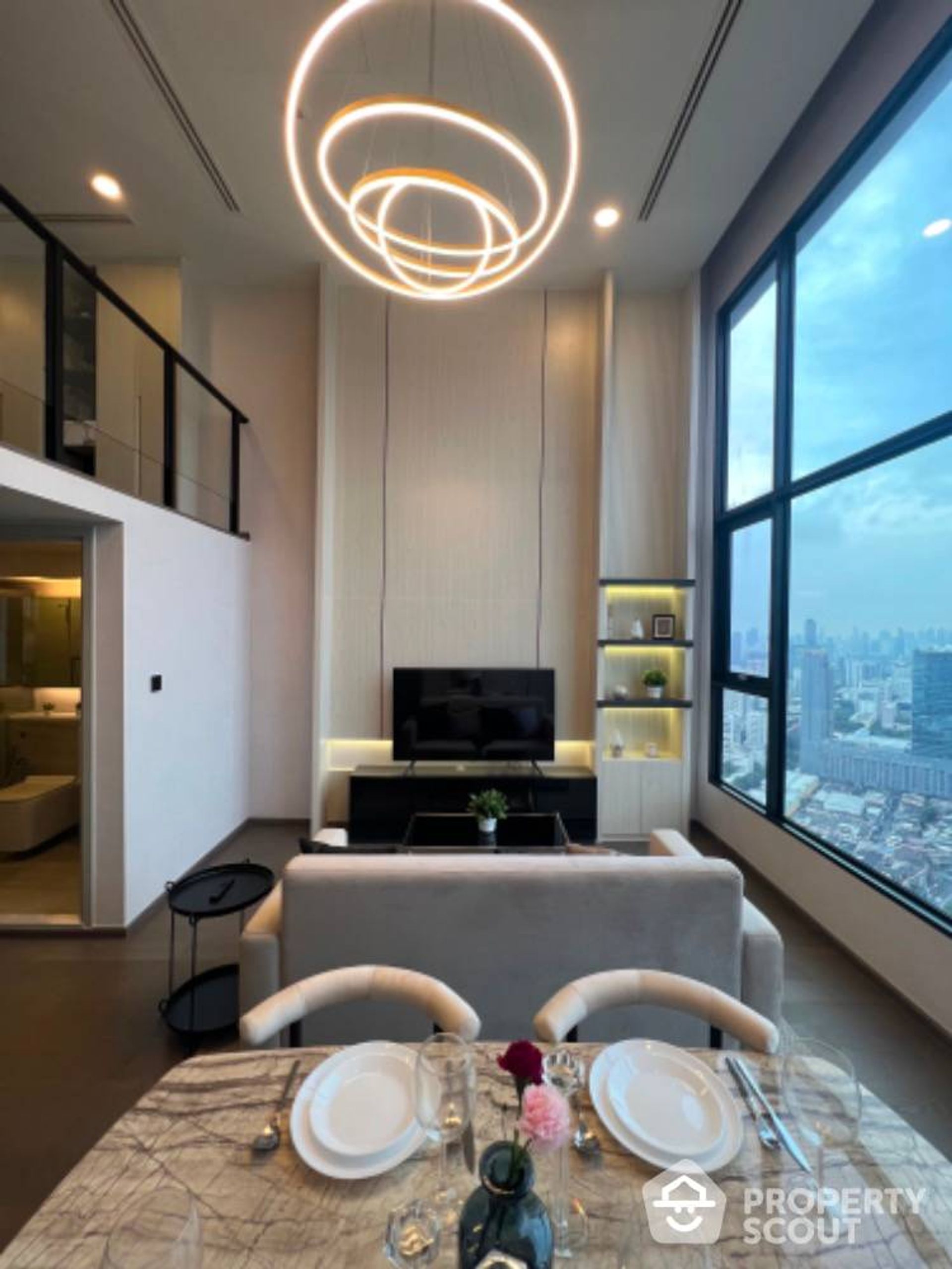 Condominium in Pathum Wan, Krung Thep Maha Nakhon 12843174