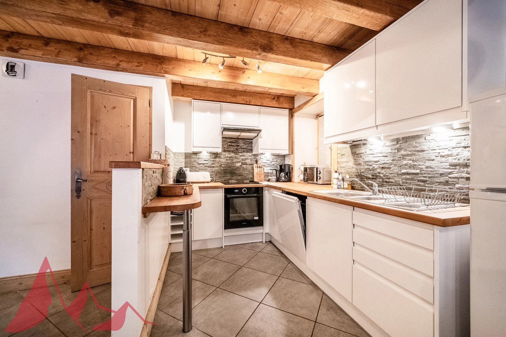 Condominium in Morzine, Auvergne-Rhône-Alpes 12843368