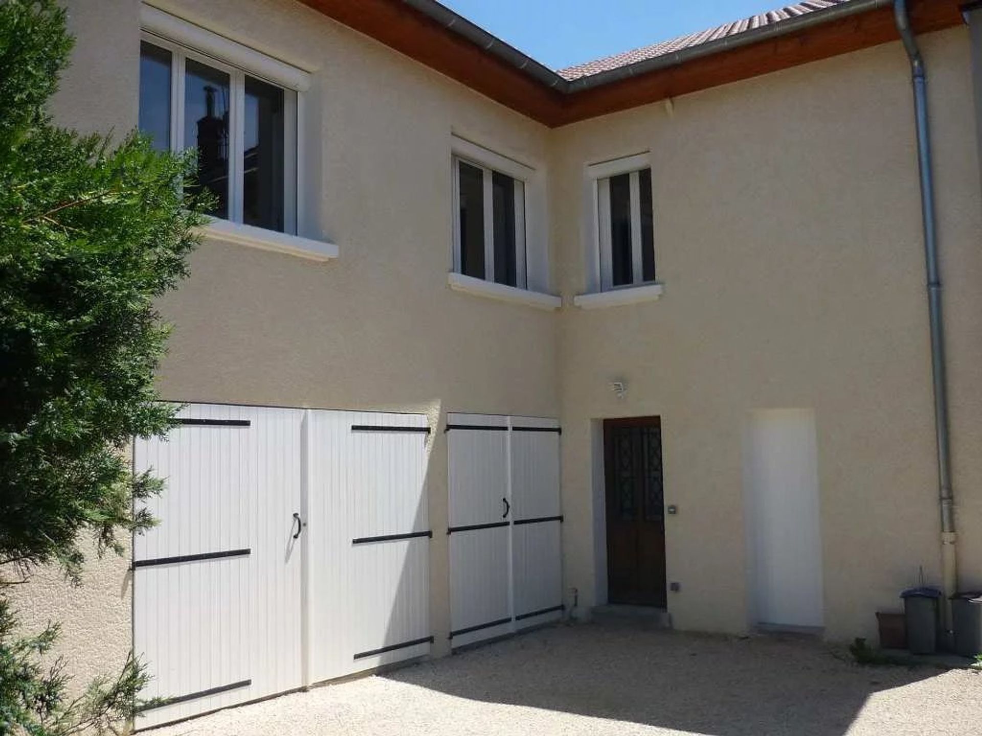 House in Rives, Auvergne-Rhone-Alpes 12843381