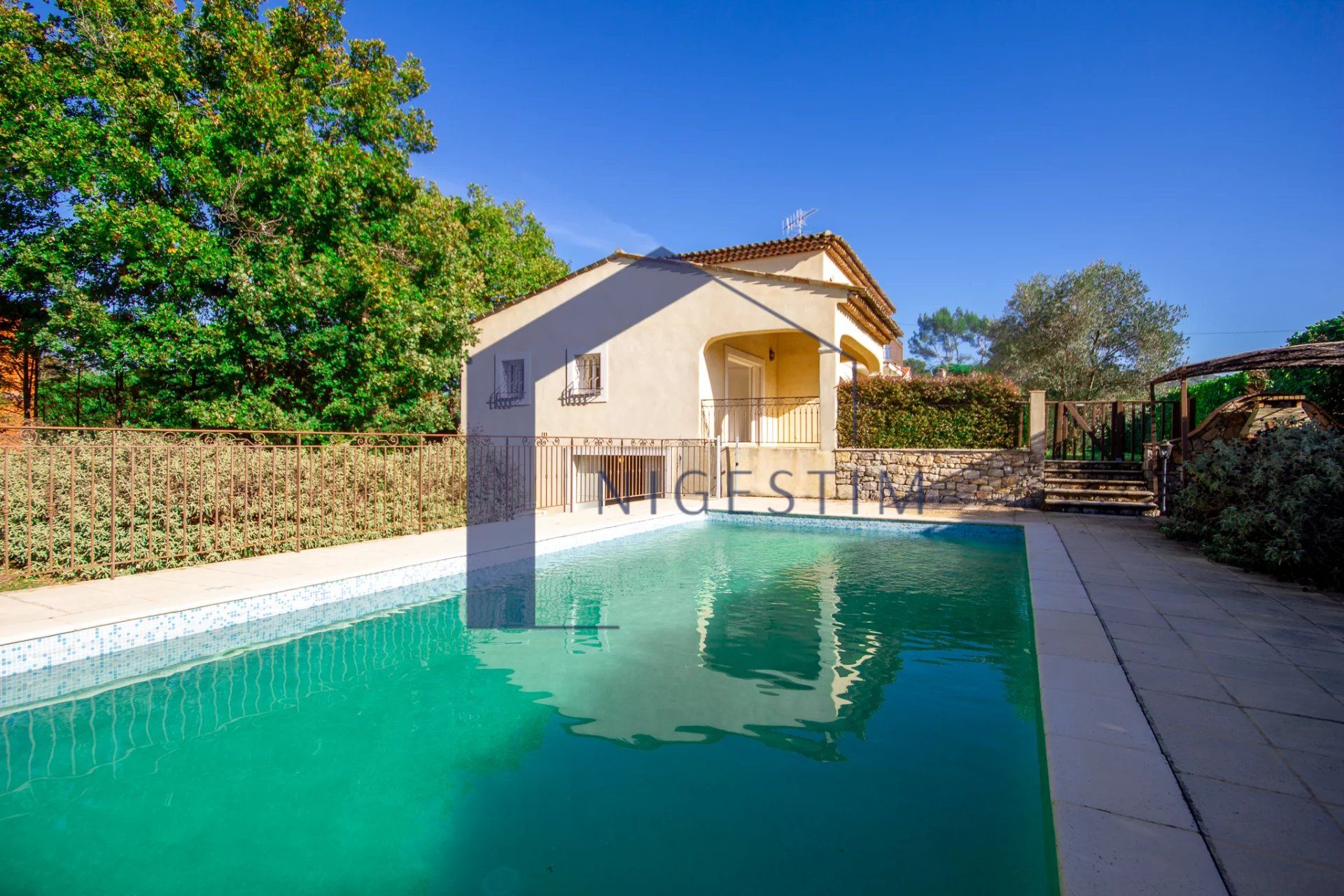 rumah dalam Mougins, Provence-Alpes-Côte d'Azur 12843425