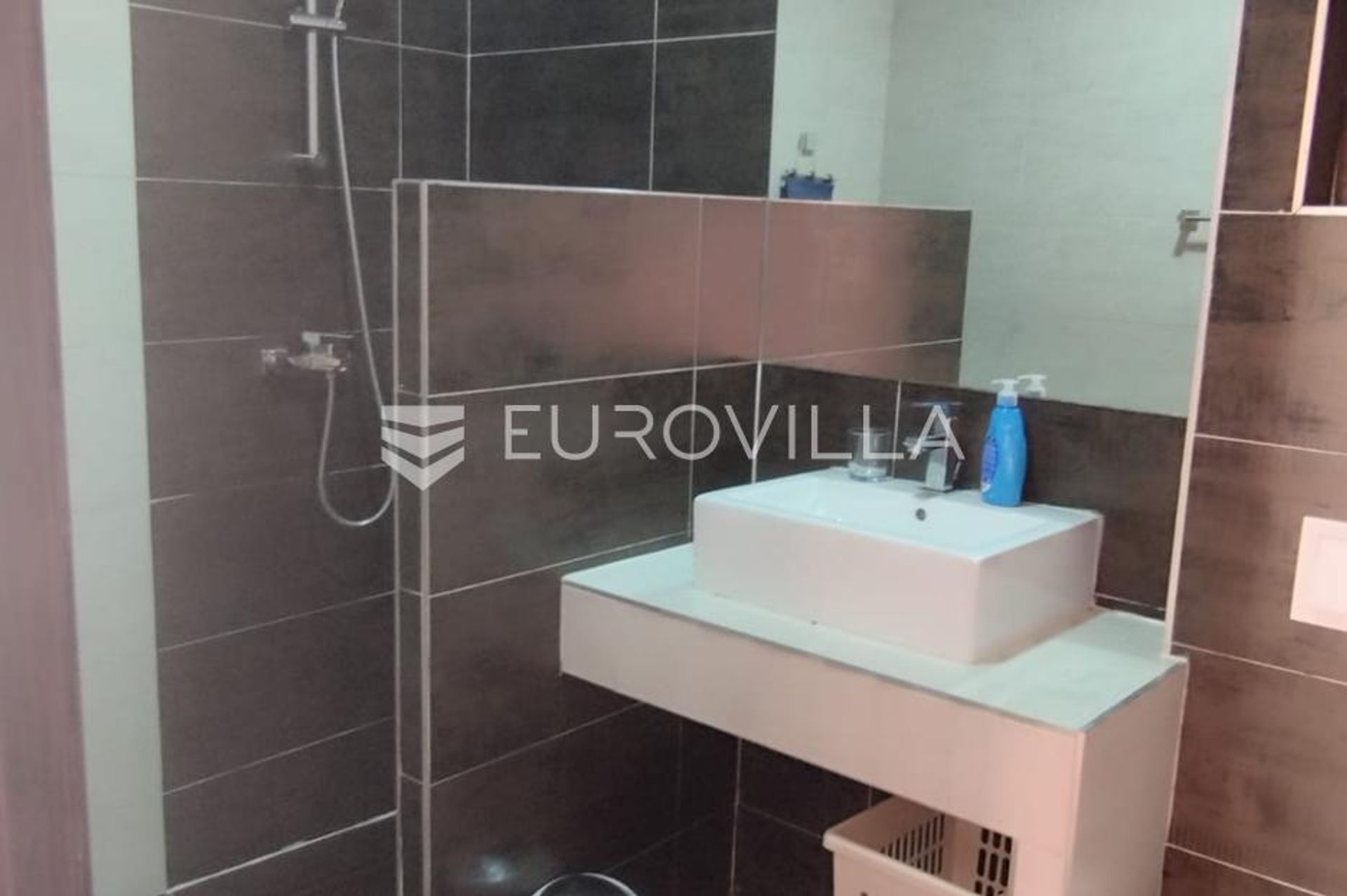 분양 아파트 에 Kaštel Kambelovac, Splitsko-dalmatinska županija 12843489