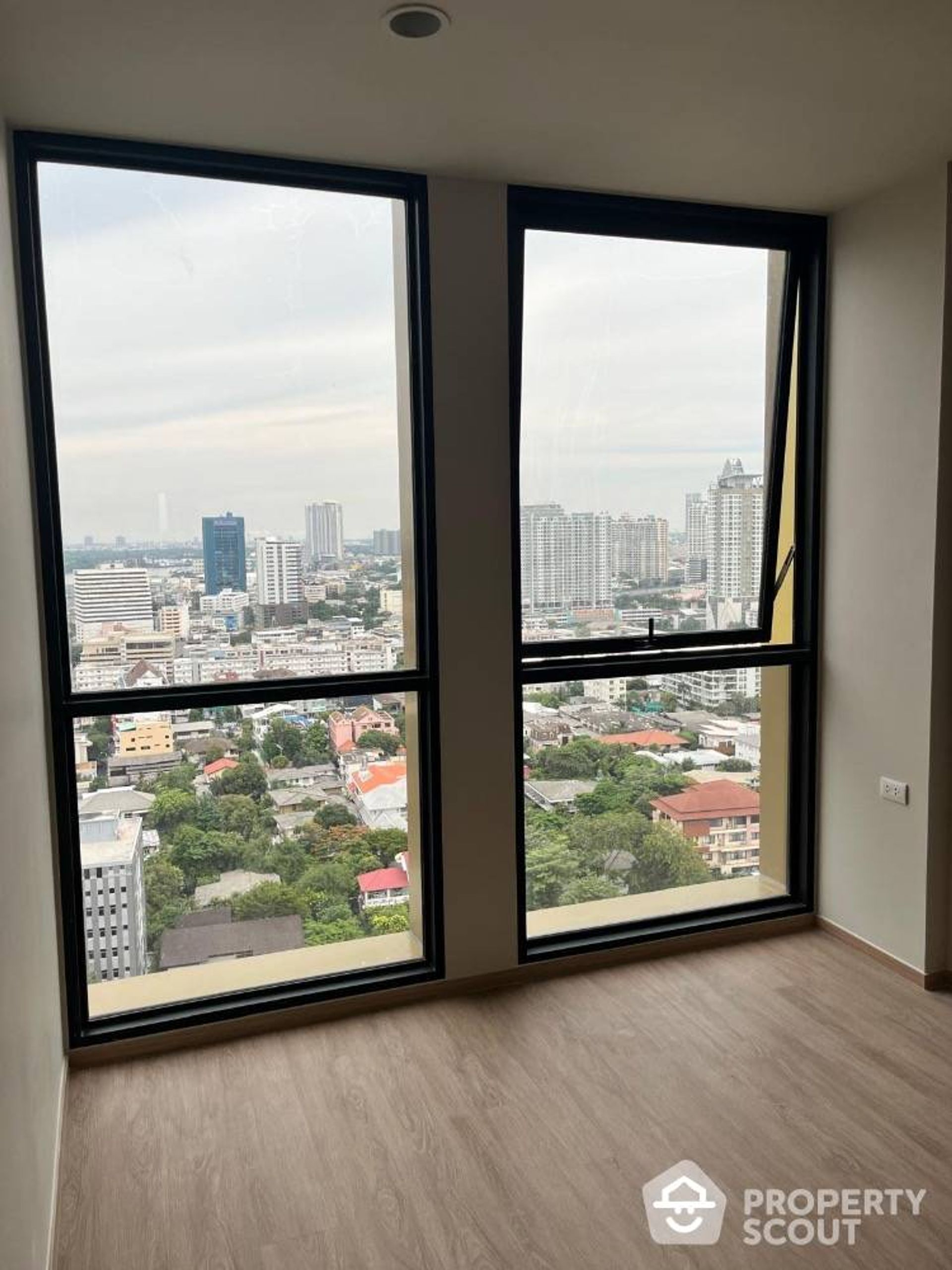 Condominium in , Krung Thep Maha Nakhon 12843829