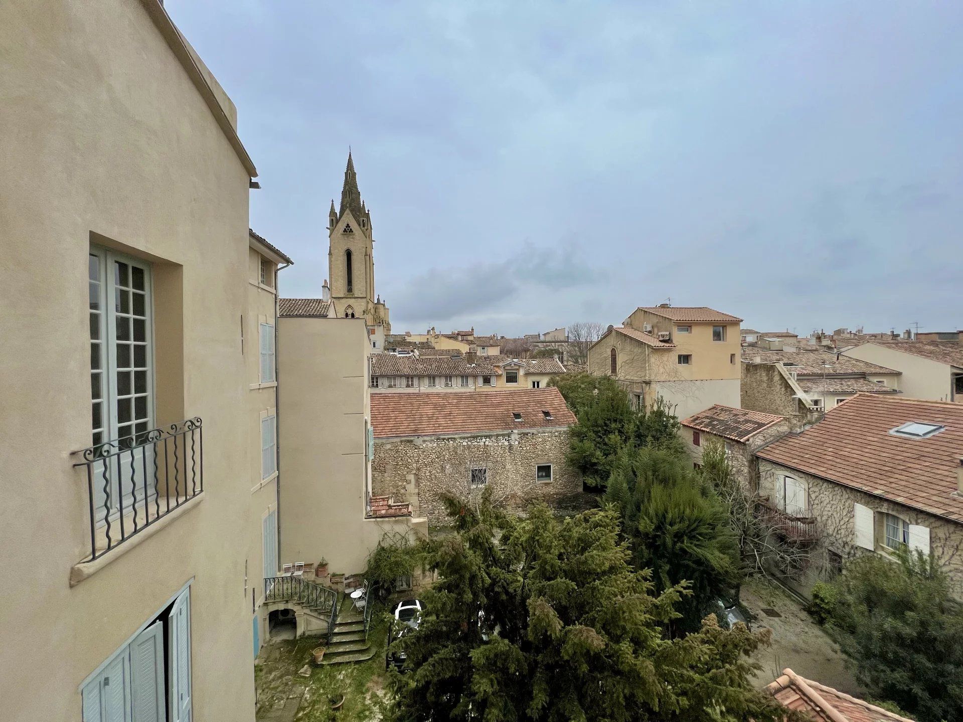 casa no Aix-en-Provence, Bouches-du-Rhône 12843961