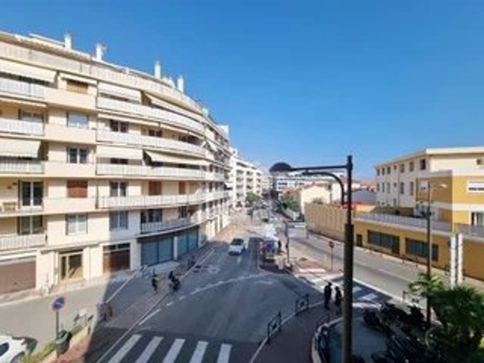 Condominium in Roquebrune-Cap-Martin, Alpes-Maritimes 12844012