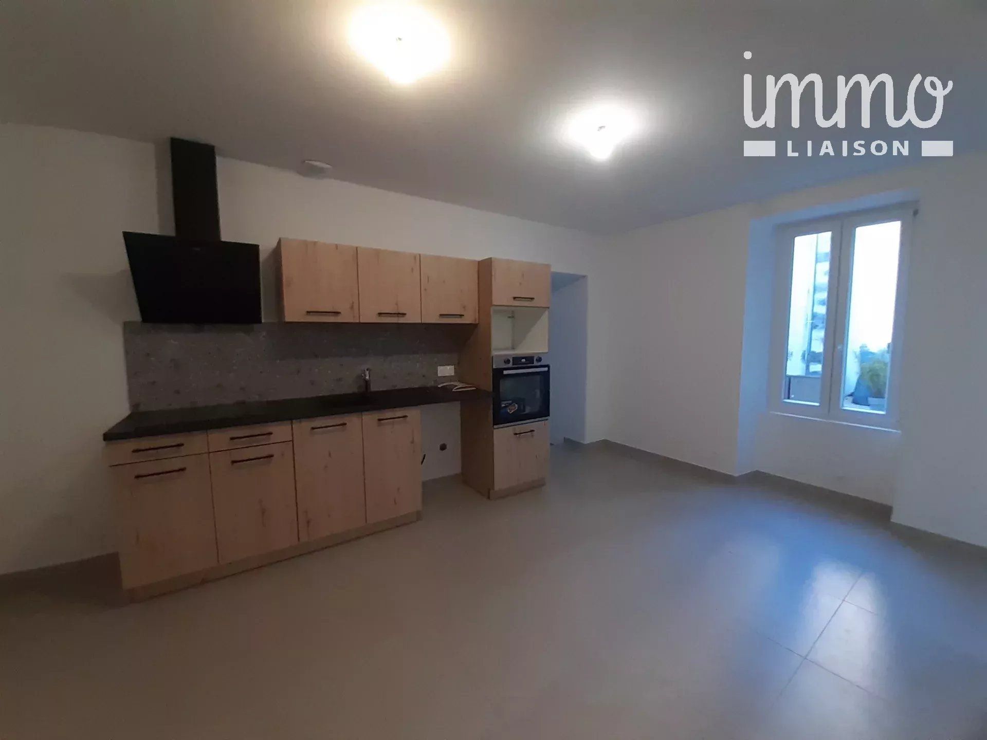 Condominium in Montmelian, Auvergne-Rhone-Alpes 12844056