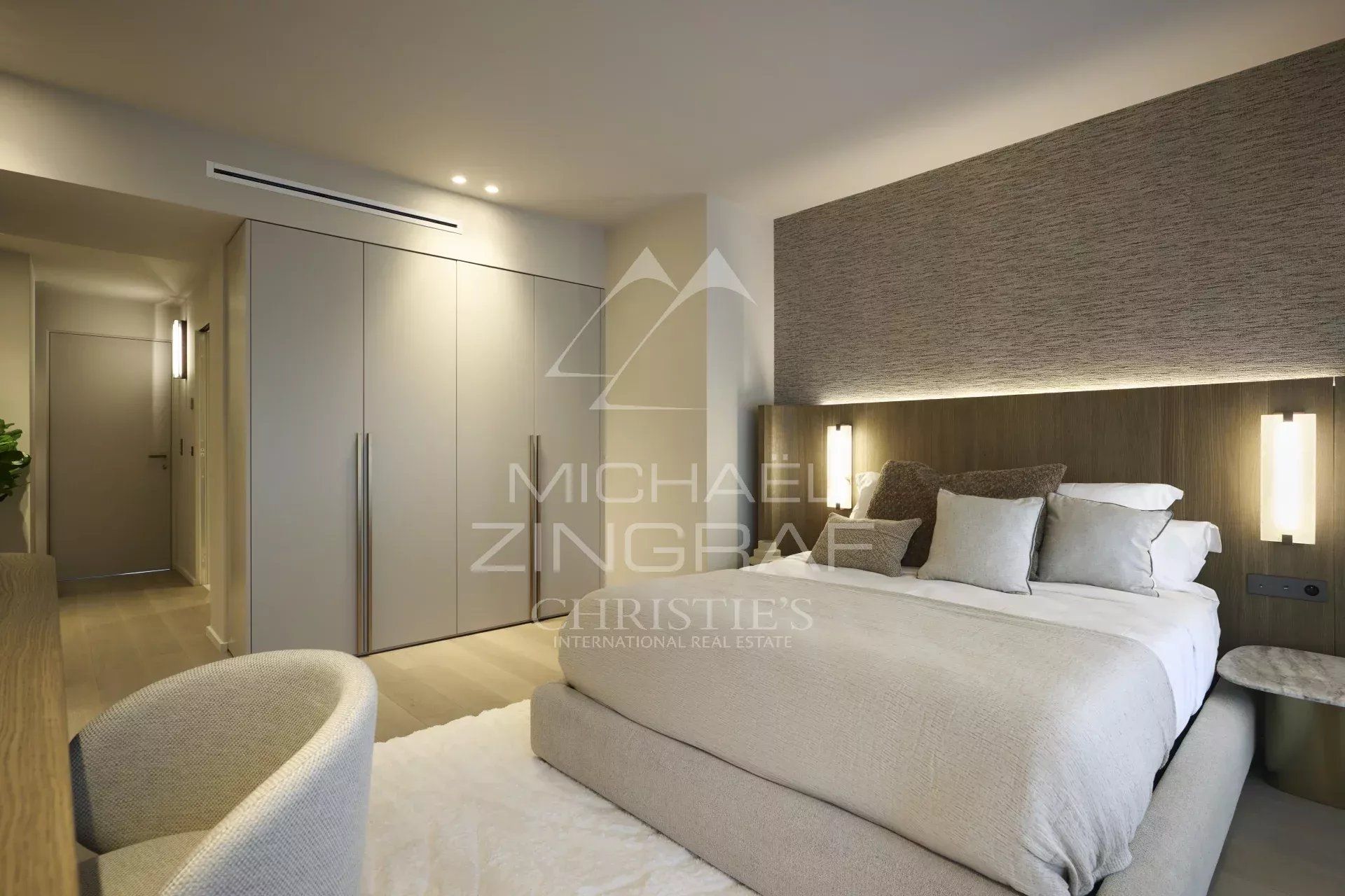 Condominium in Antibes, Alpes-Maritimes 12844618