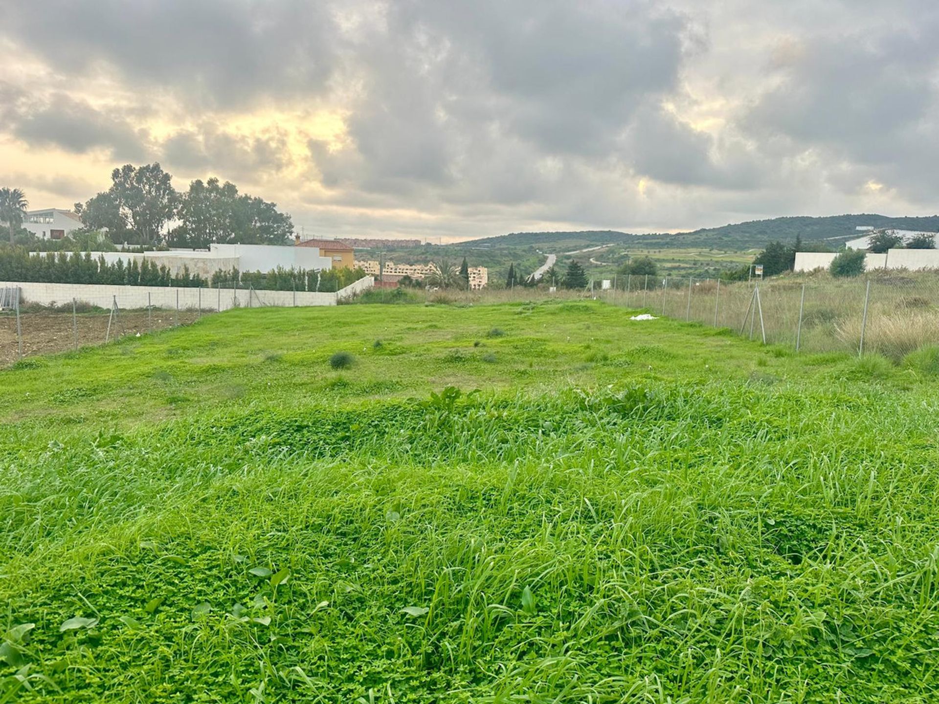 Tanah di Estepona, Andalucía 12844729