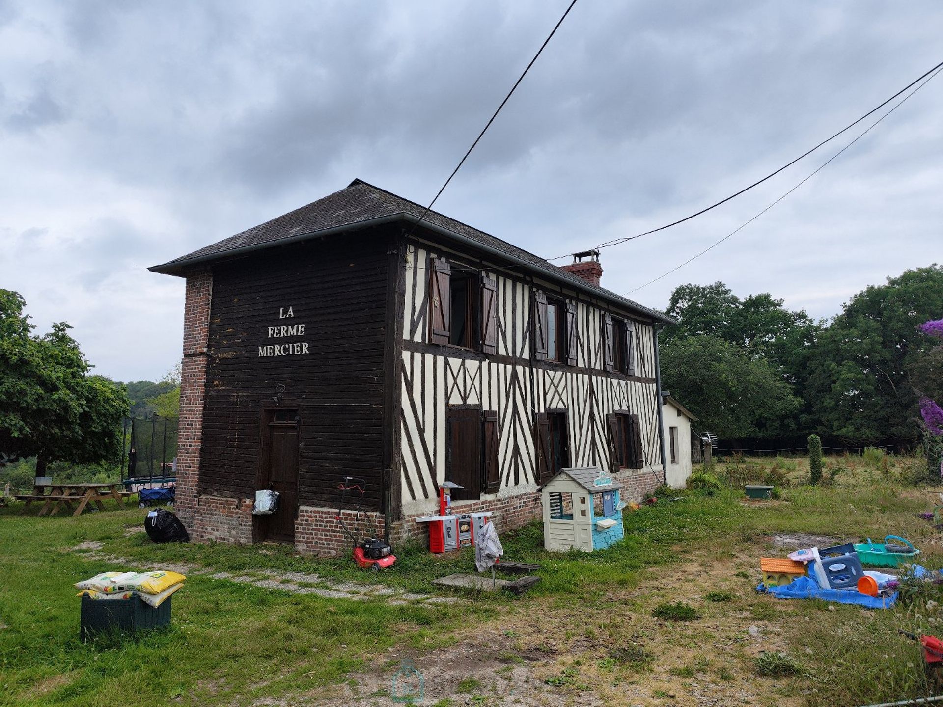 بيت في Lisieux, Normandie 12844983