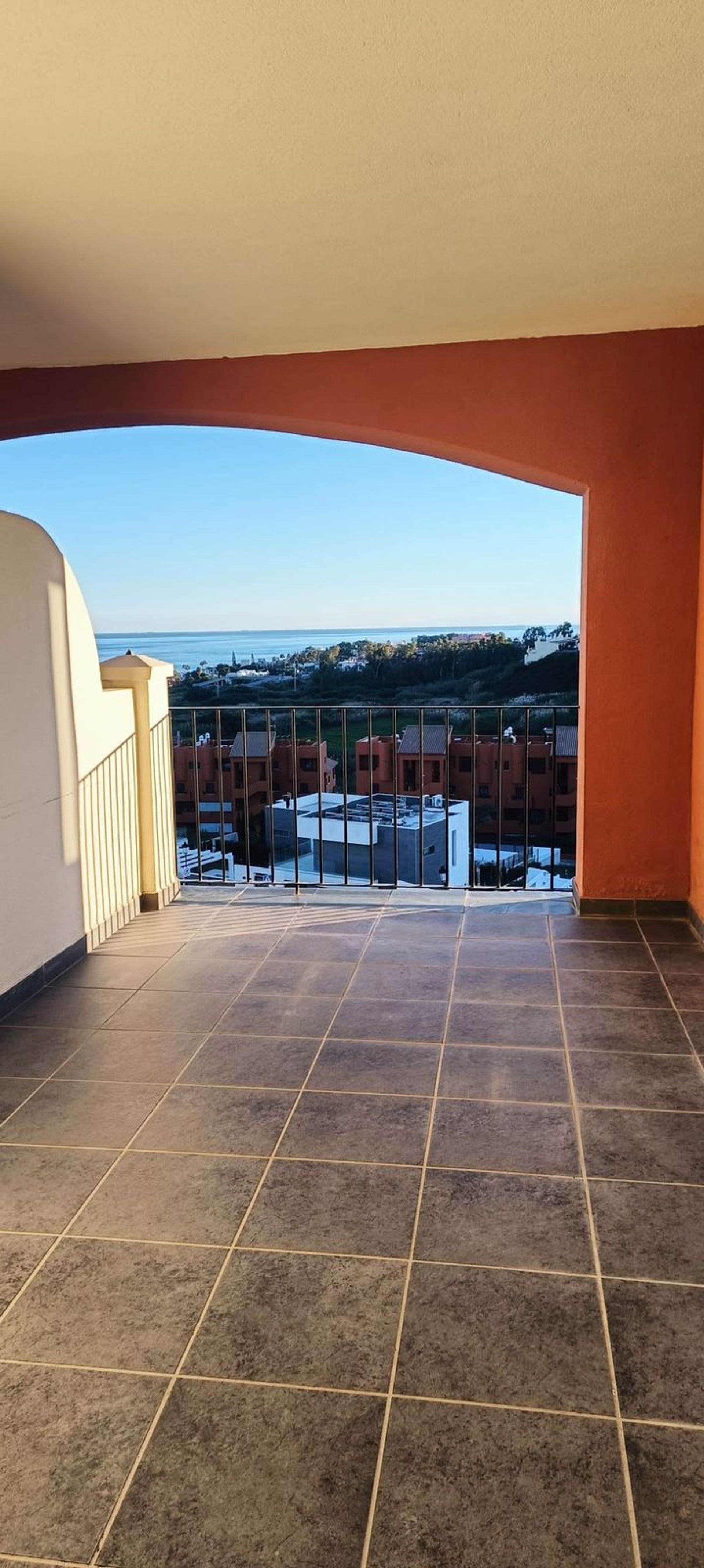 Osakehuoneisto sisään Torremolinos, Andalucía 12845006