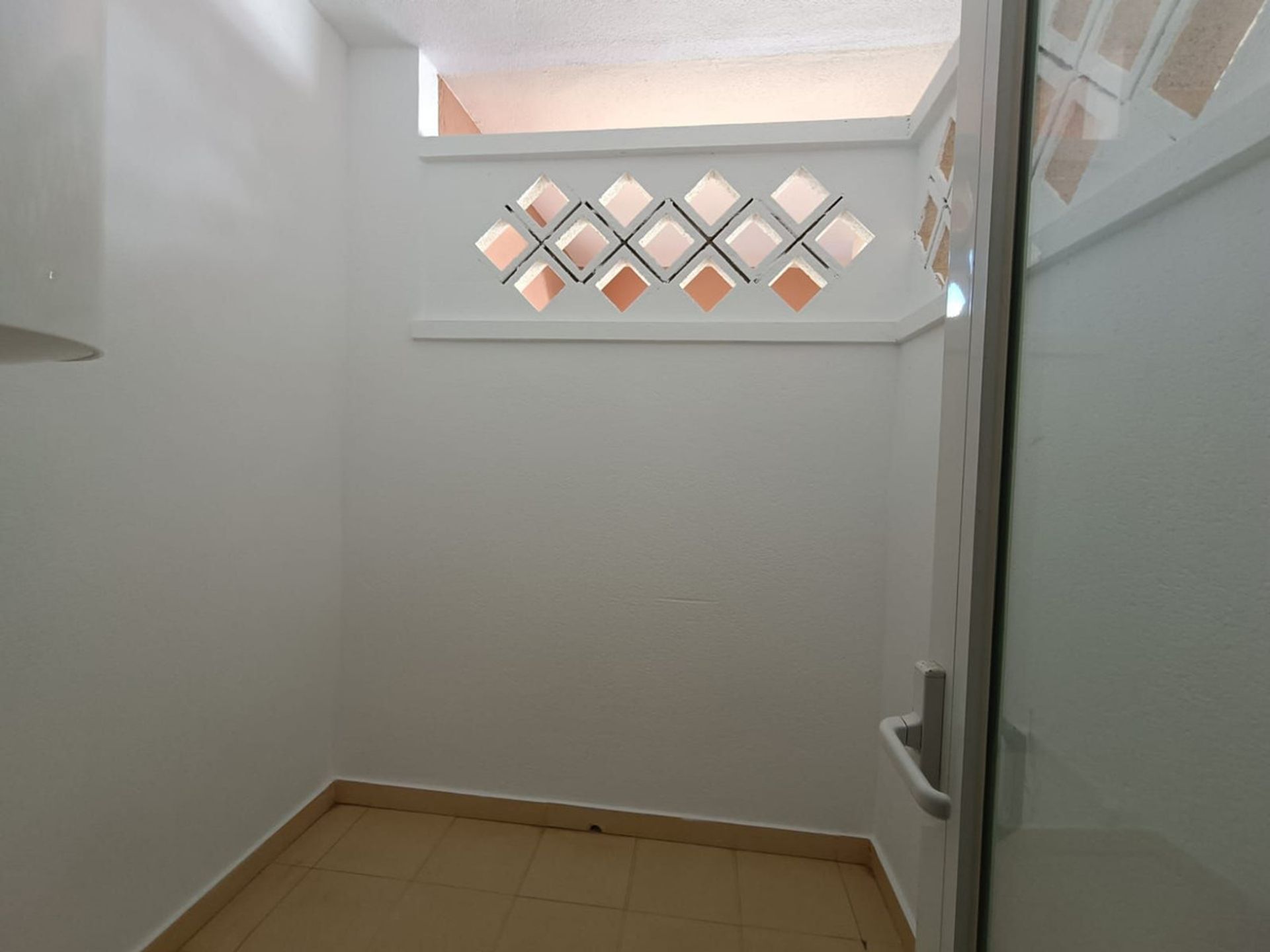 Osakehuoneisto sisään Torremolinos, Andalucía 12845006