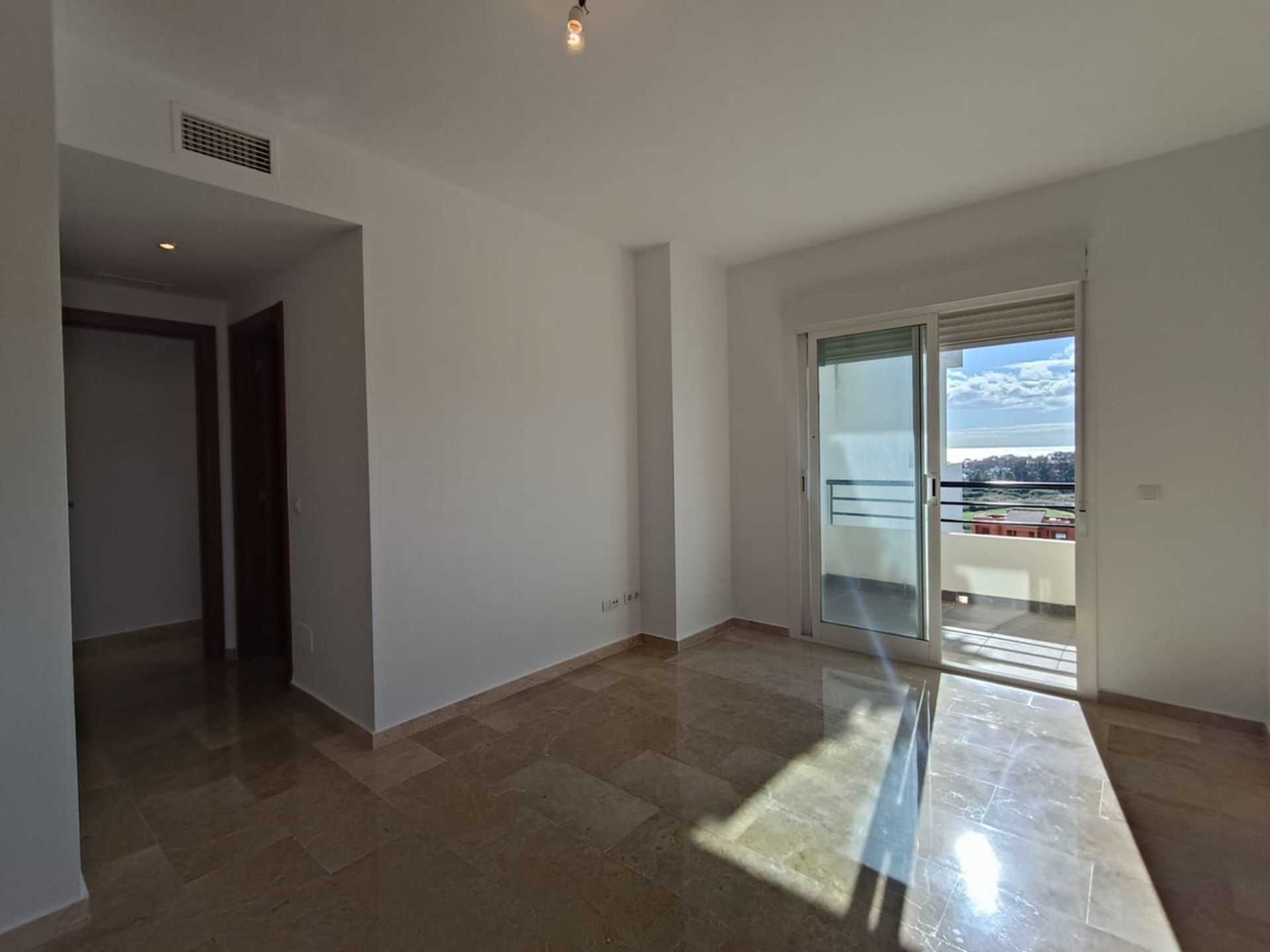 Osakehuoneisto sisään Torremolinos, Andalucía 12845006