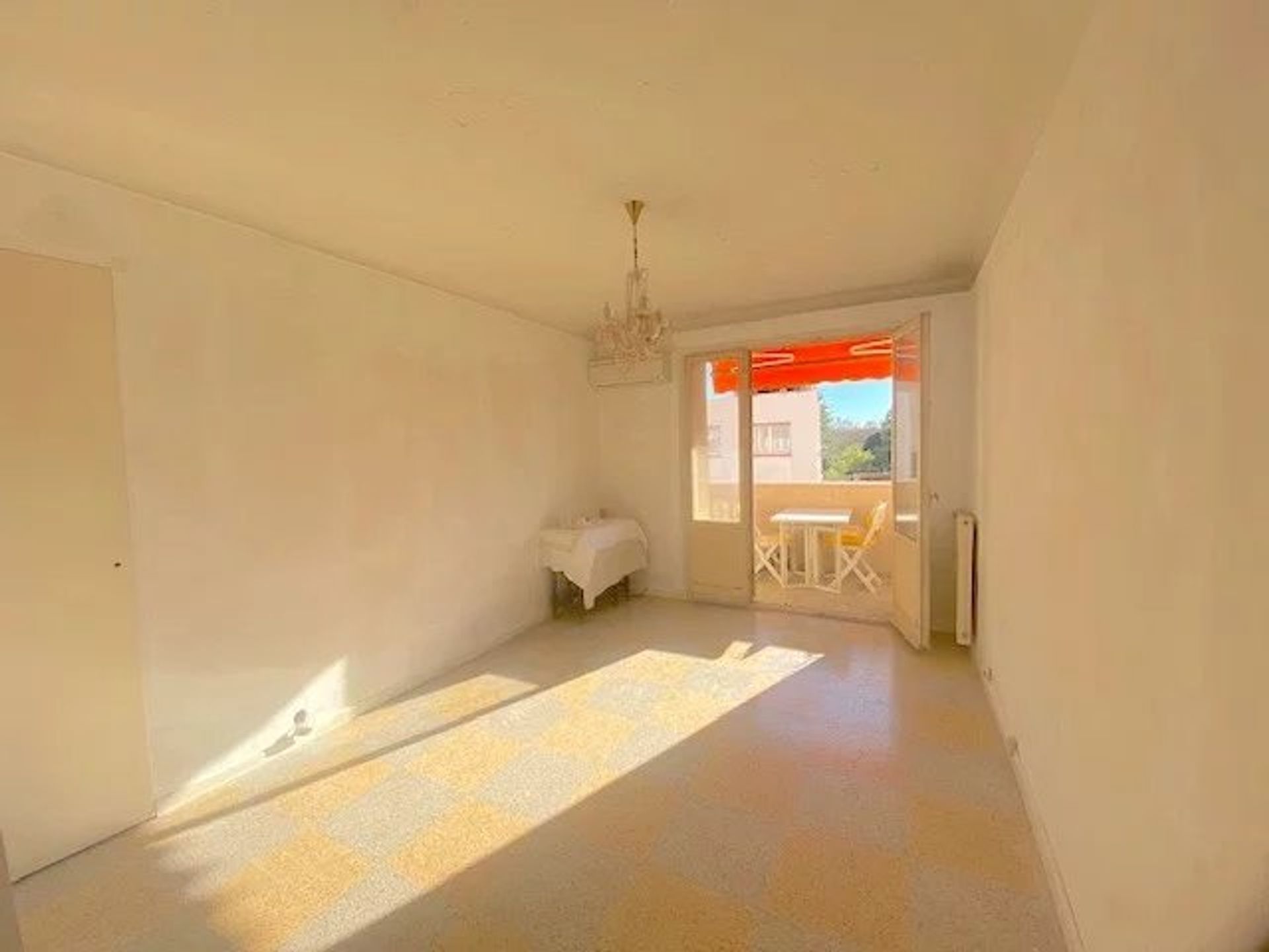 Condominium dans Cagnes sur Mer, Provence-Alpes-Côte d'Azur 12845151