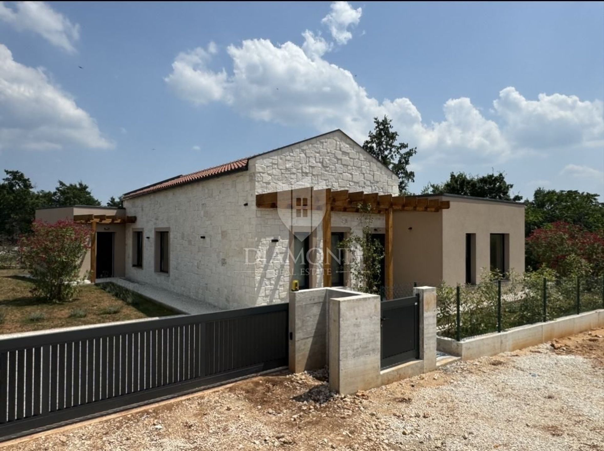 casa en Žminj, Istria County 12846051