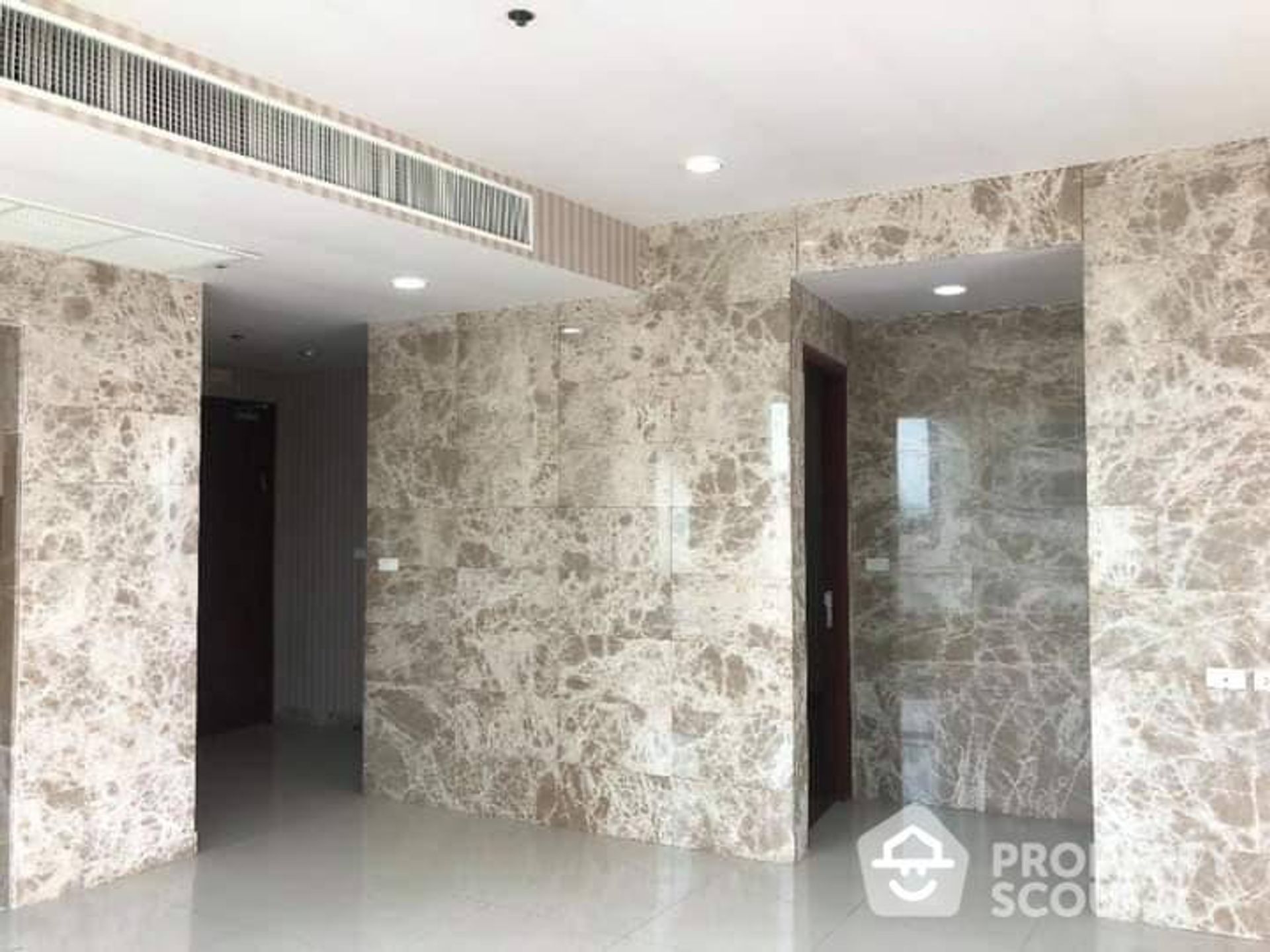 Condominium dans Pathum Wan, Krung Thep Maha Nakhon 12846225