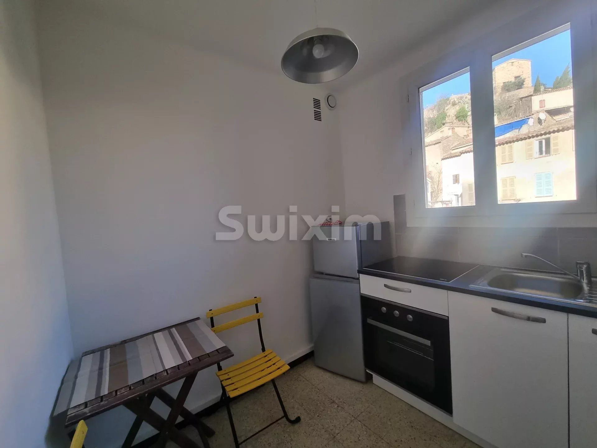 Osakehuoneisto sisään Montfort-sur-Argens, Provence-Alpes-Cote d'Azur 12846380