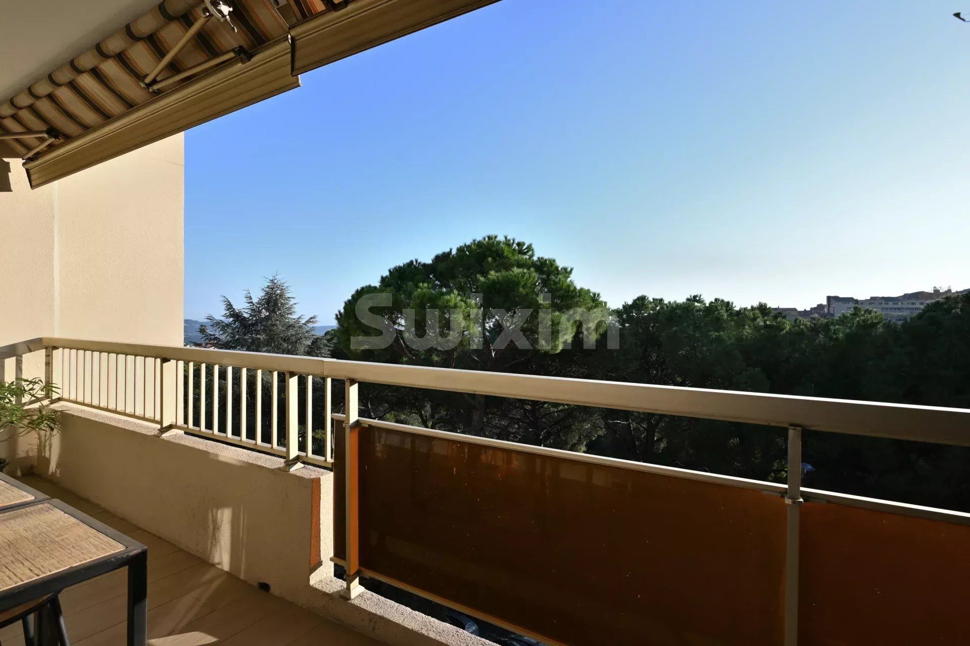 Condominio en Grasse, Alpes-Maritimes 12846382