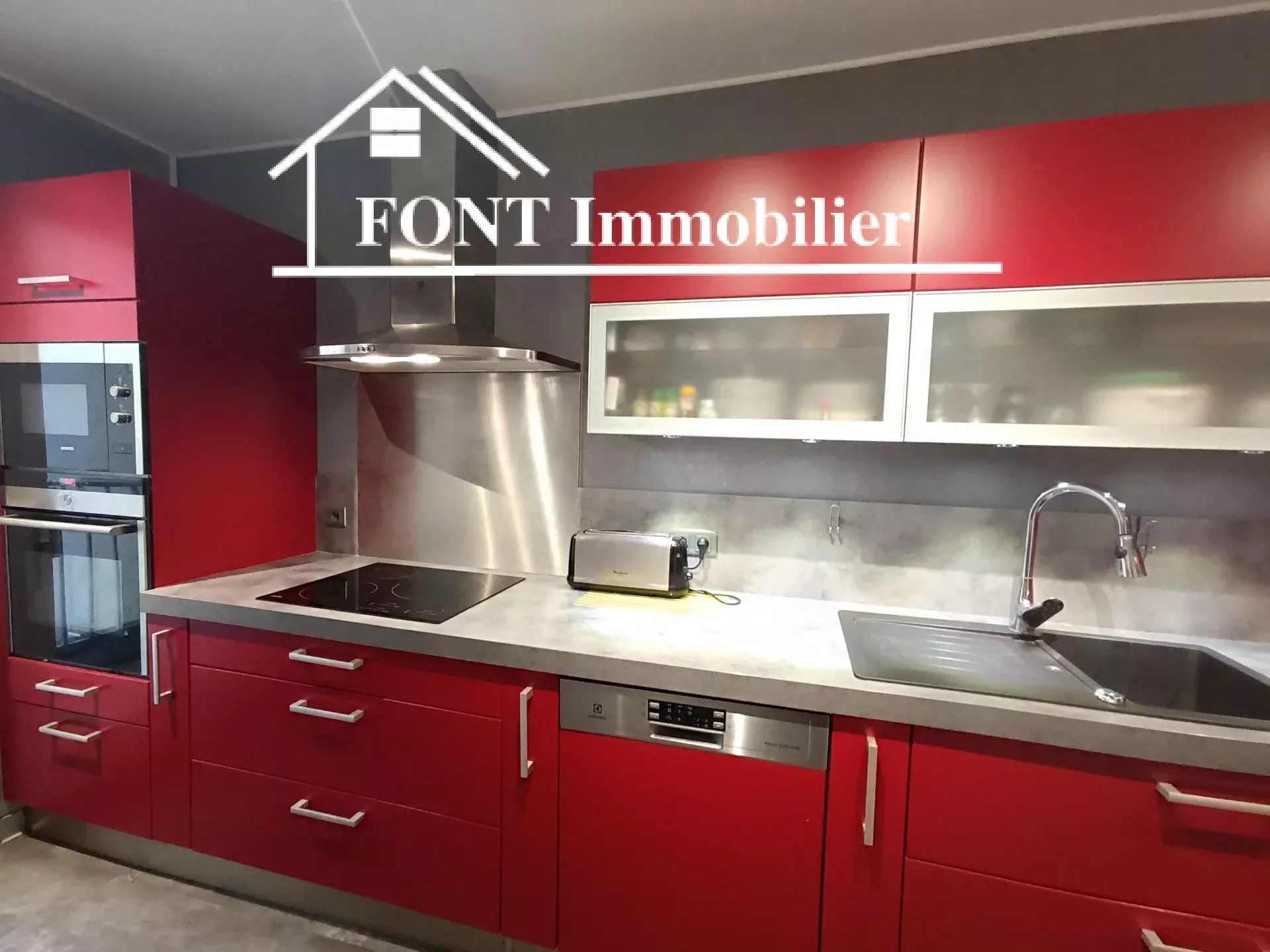 Condominium in Saint-Etienne, Auvergne-Rhone-Alpes 12846392