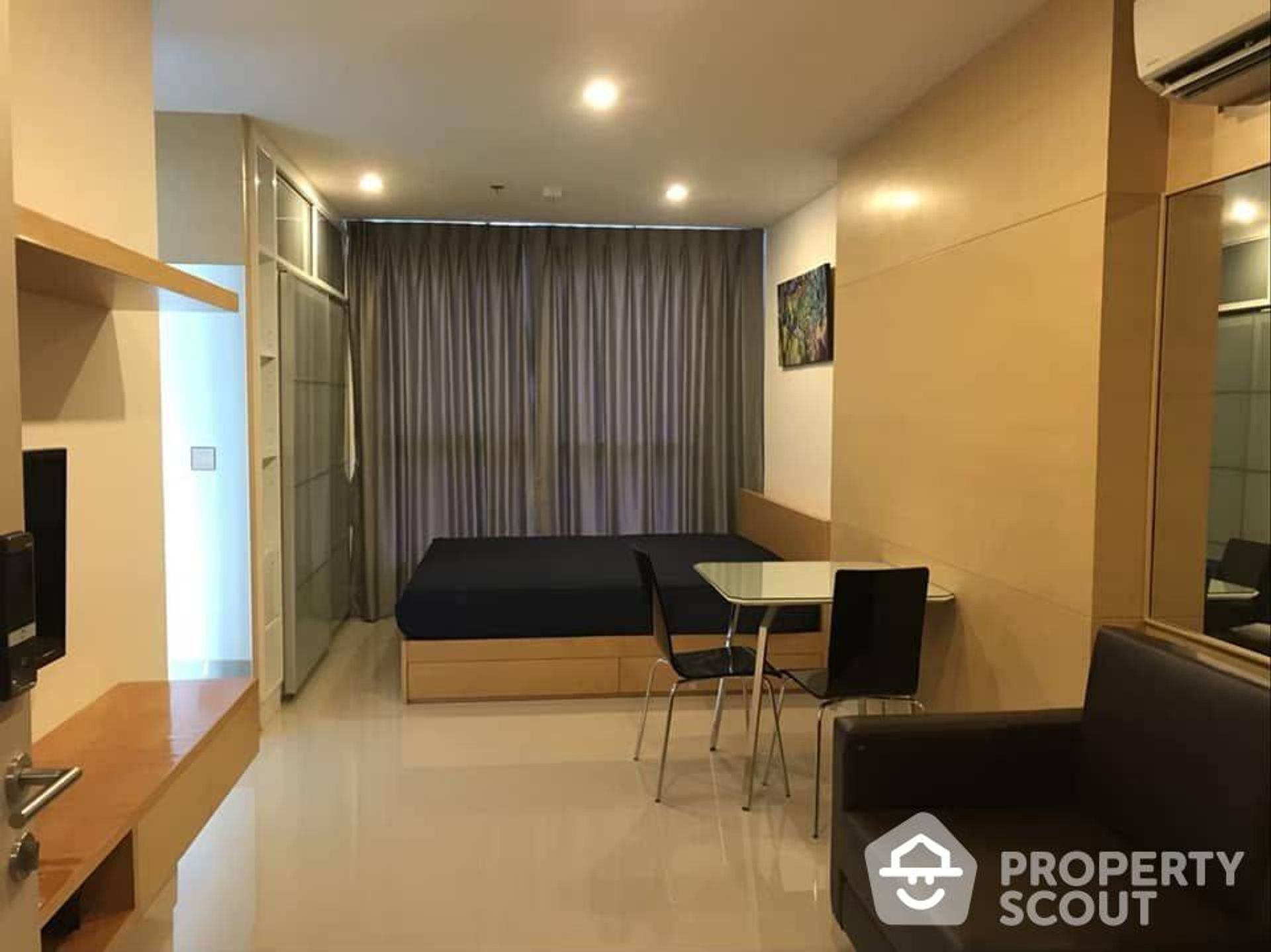 Condominium dans Bang Rak, Krung Thep Maha Nakhon 12846901