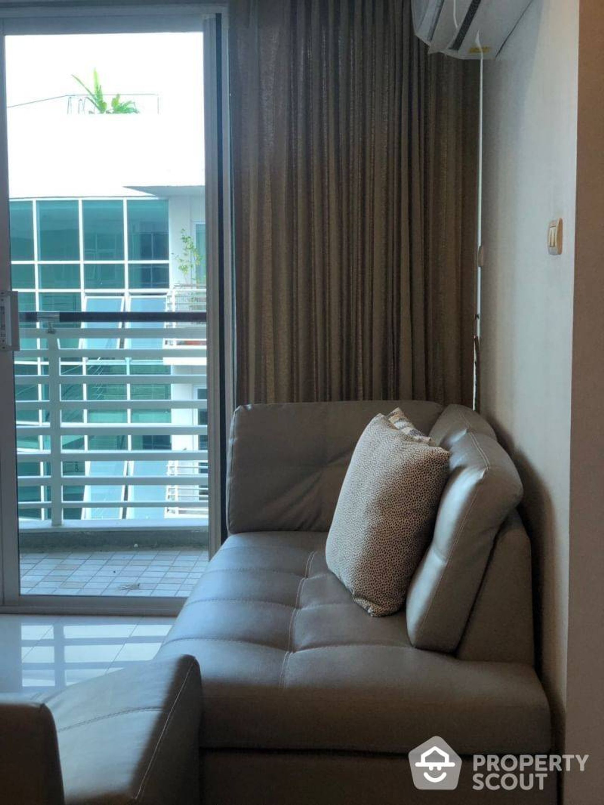 Condominium in , Krung Thep Maha Nakhon 12846936