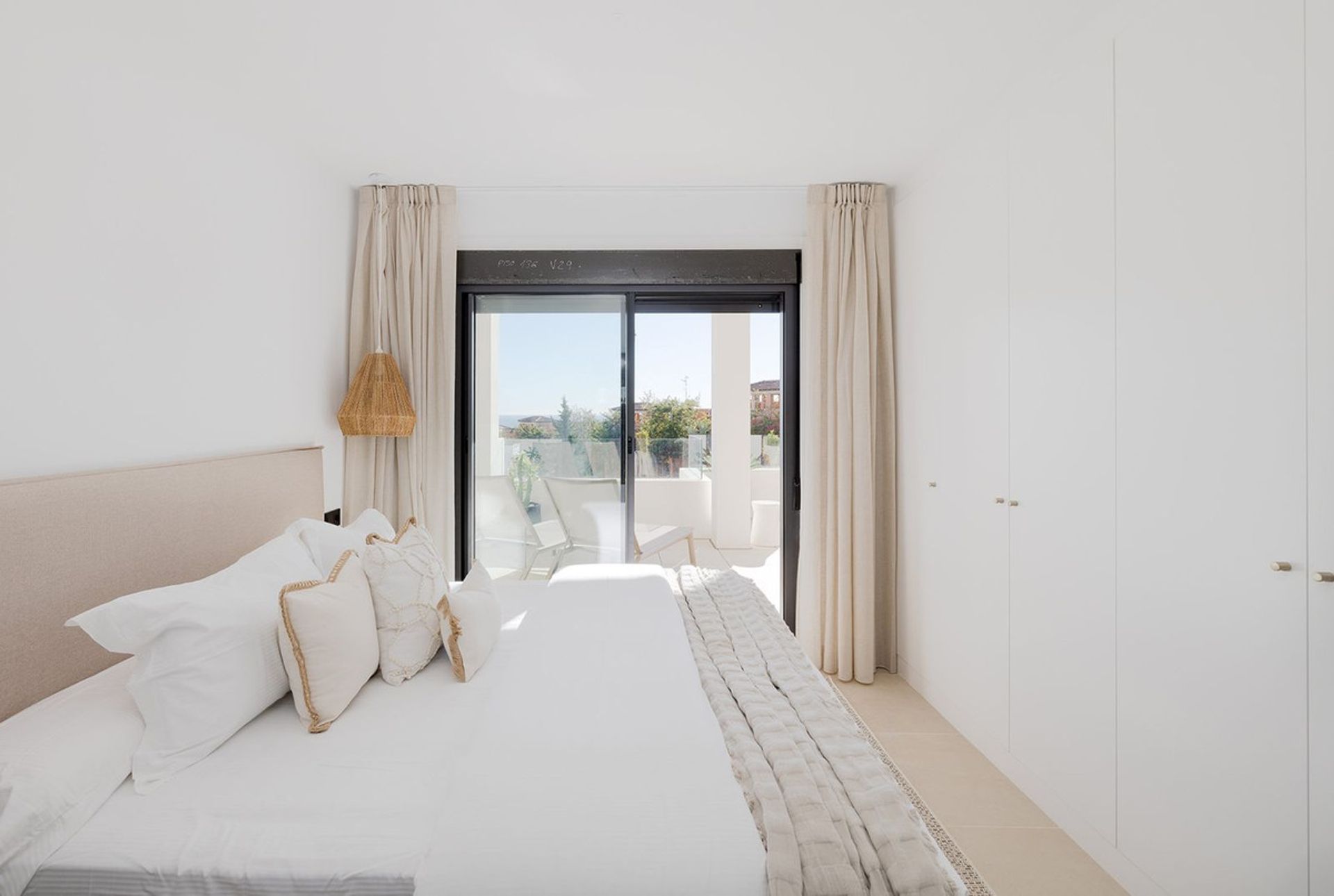 Condominium in Casares, Andalusia 12847068