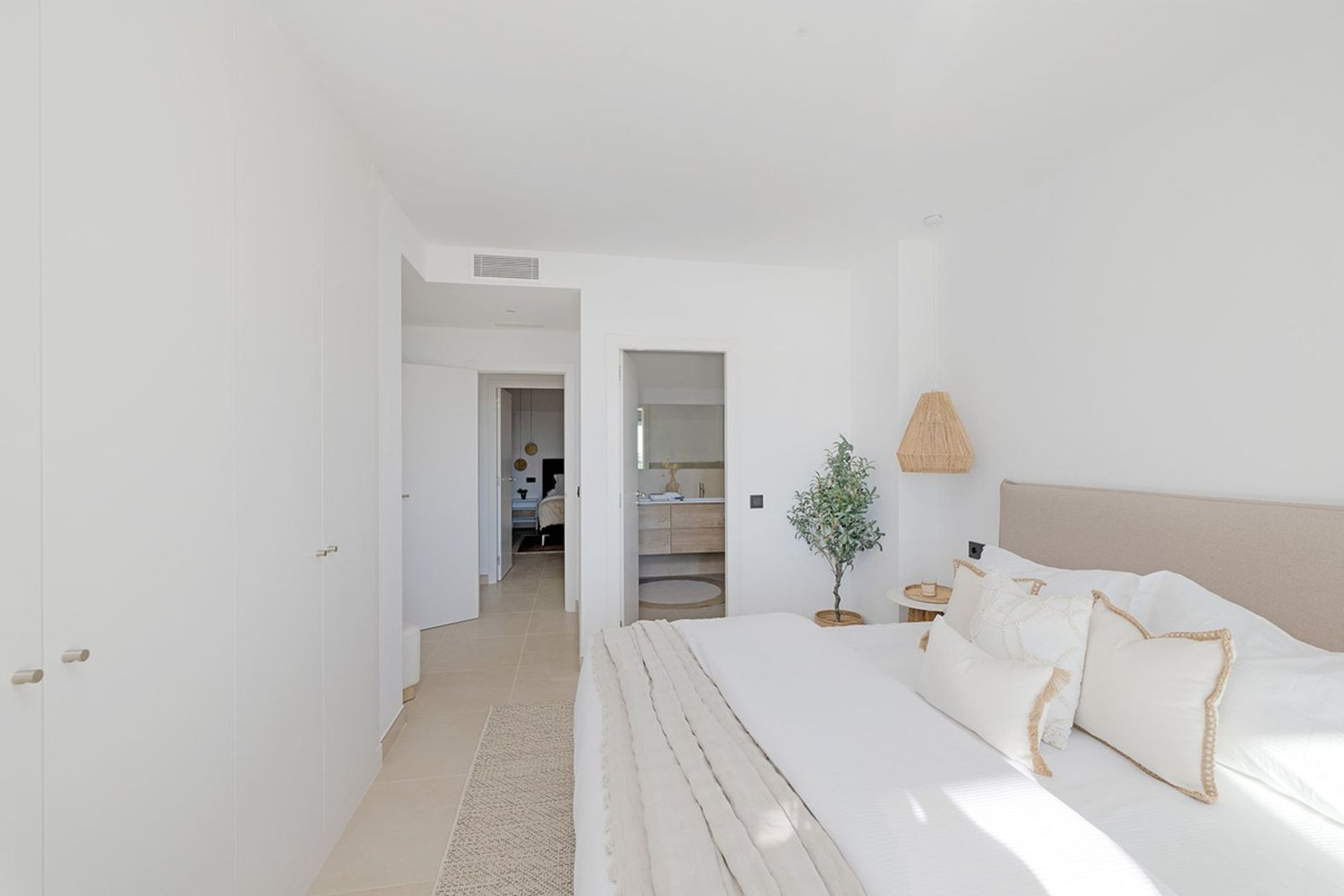 Condominium in Casares, Andalusia 12847068