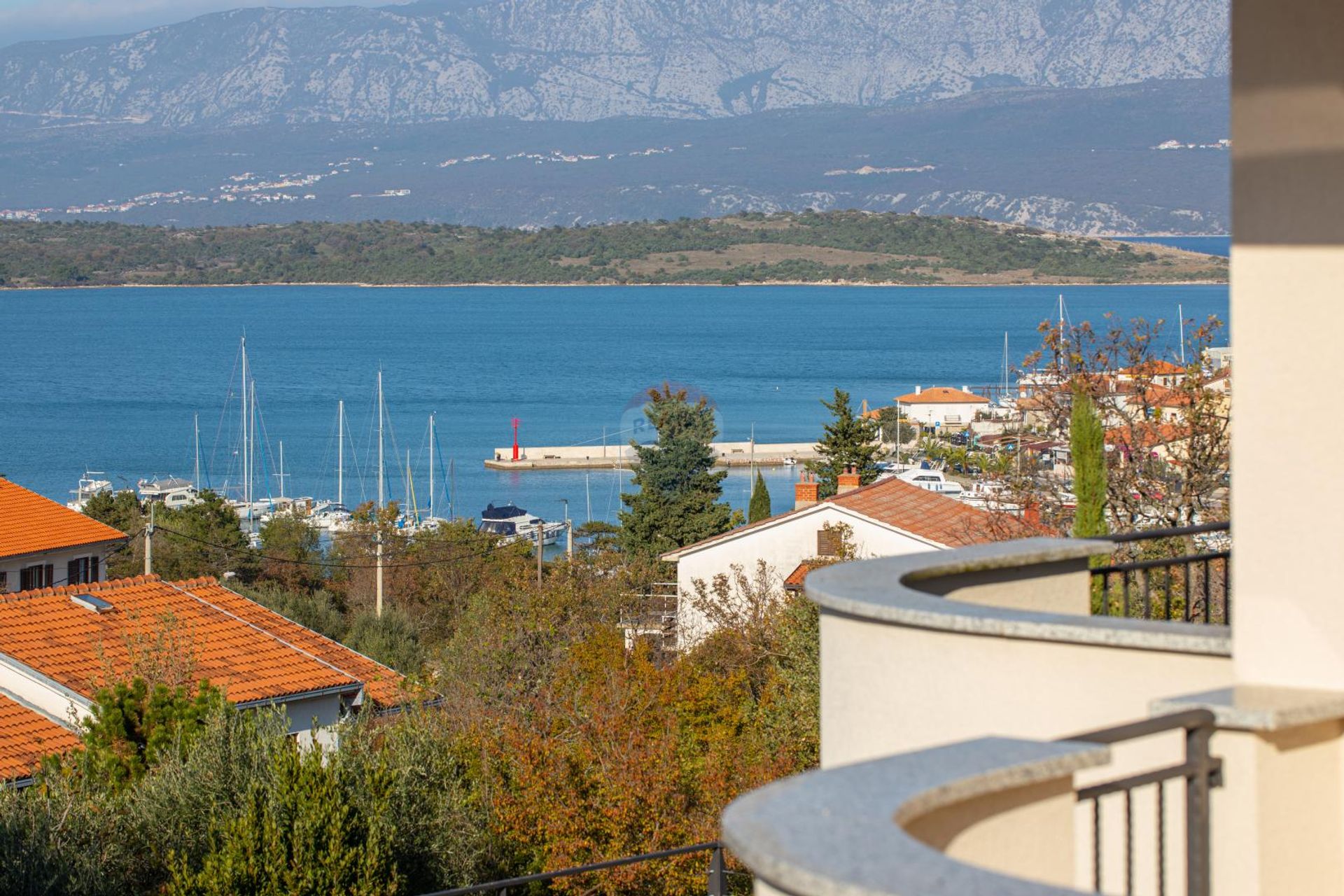 σπίτι σε Dobrinj, Primorsko-Goranska Zupanija 12847074