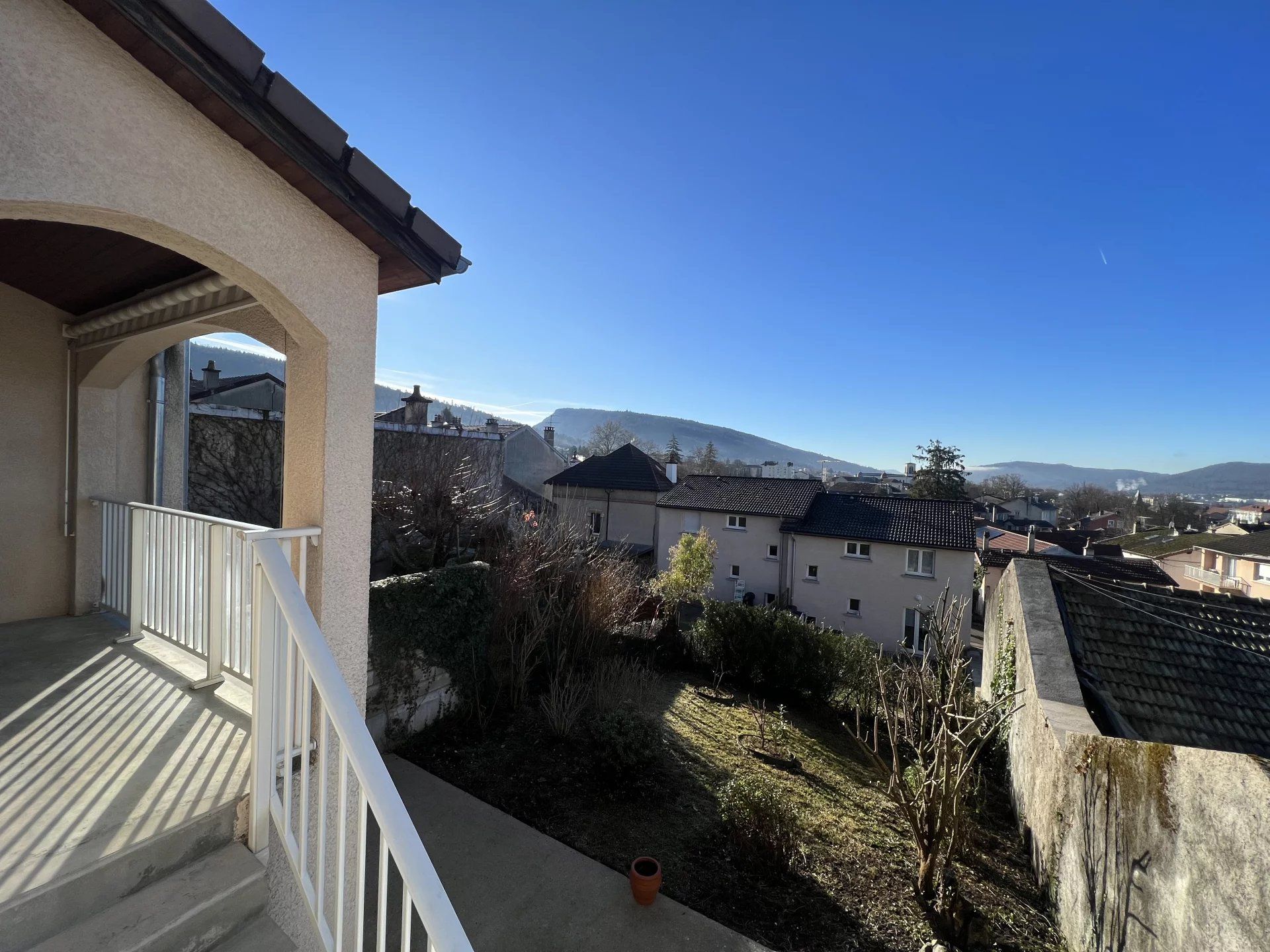 منازل متعددة في Oyonnax, Ain 12847137