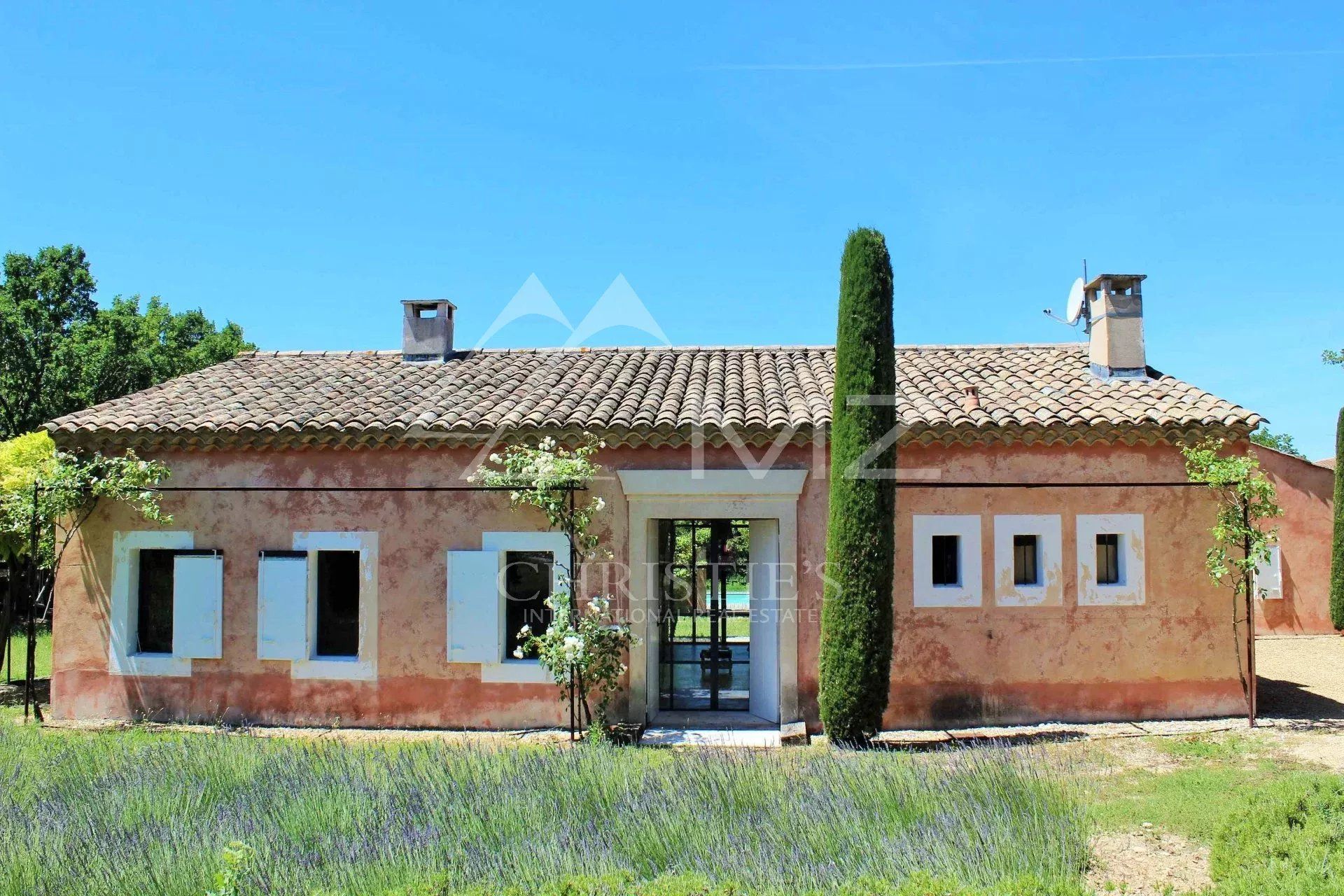 casa no Cabrières-d'Avignon, Provença-Alpes-Costa Azul 12848143