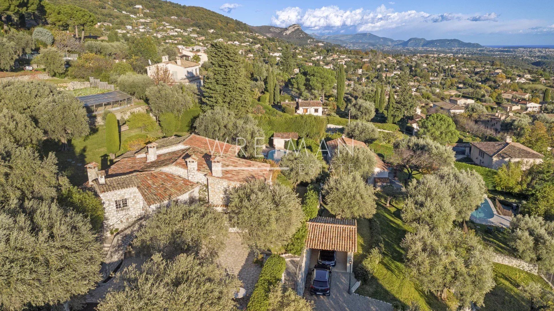 σπίτι σε Tourrettes-sur-Loup, Alpes-Maritimes 12848146