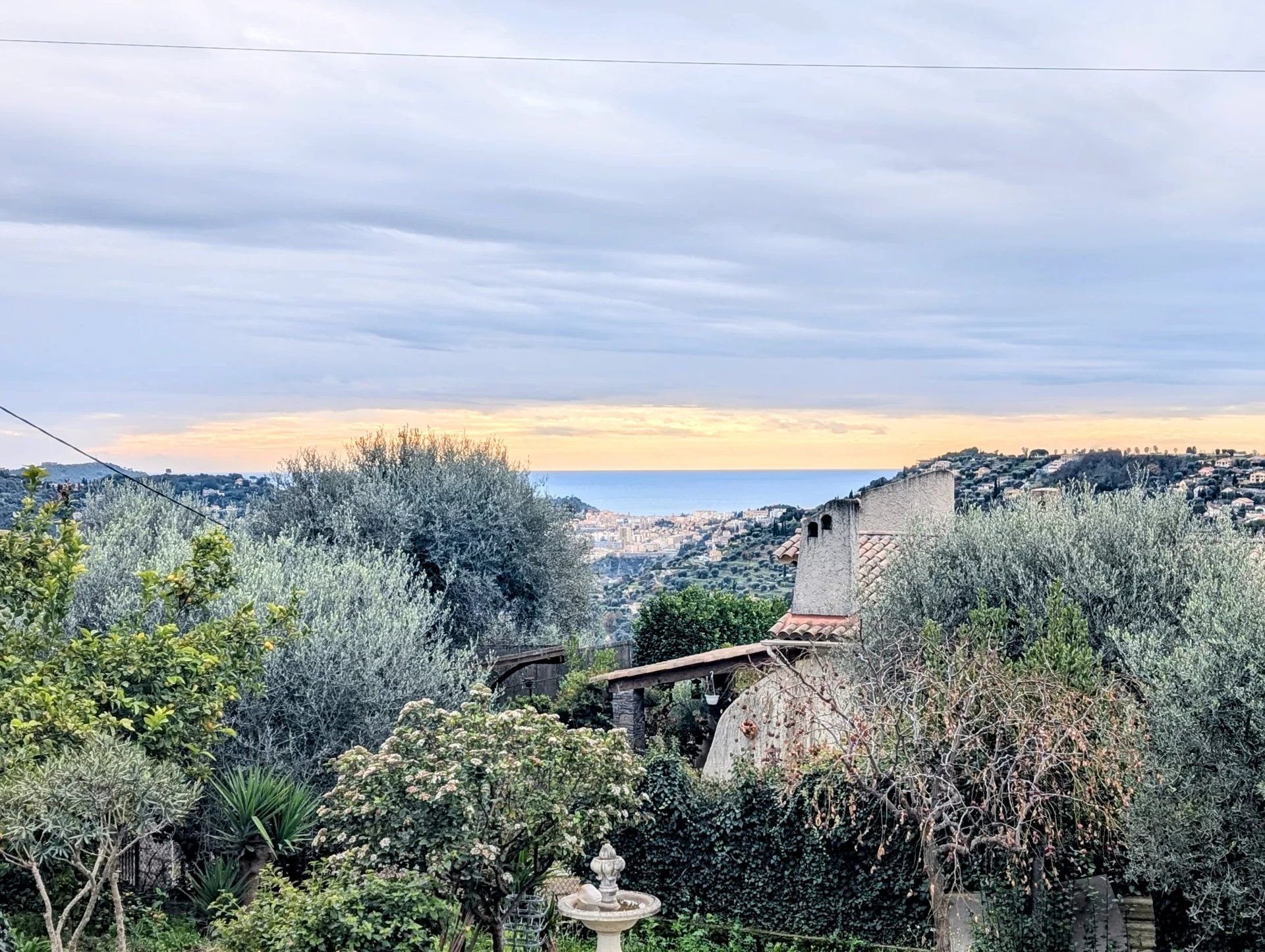 σπίτι σε Saint-Andre-de-la-Roche, Προβηγκία-Άλπεις-Κυανή Ακτή 12848163