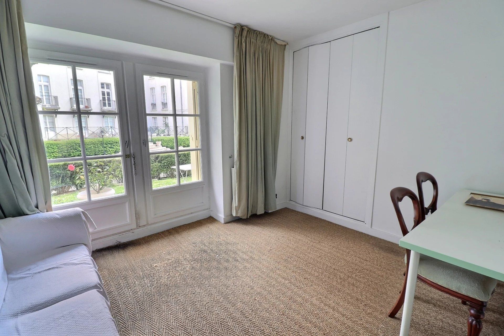 Condominium in Saint-Germain-en-Laye, Yvelines 12848166